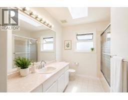 8155 15th Avenue, Burnaby, BC V3N1X4 Photo 17
