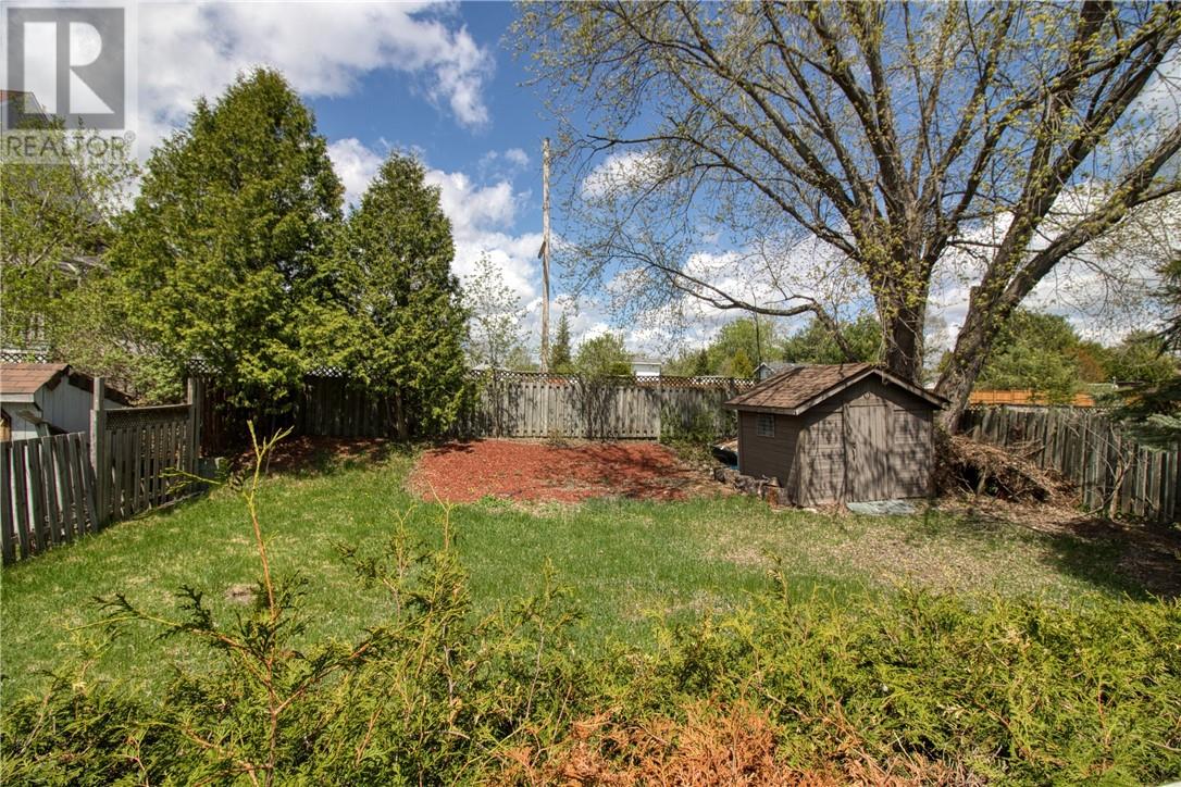 18 Young Street - Image 37