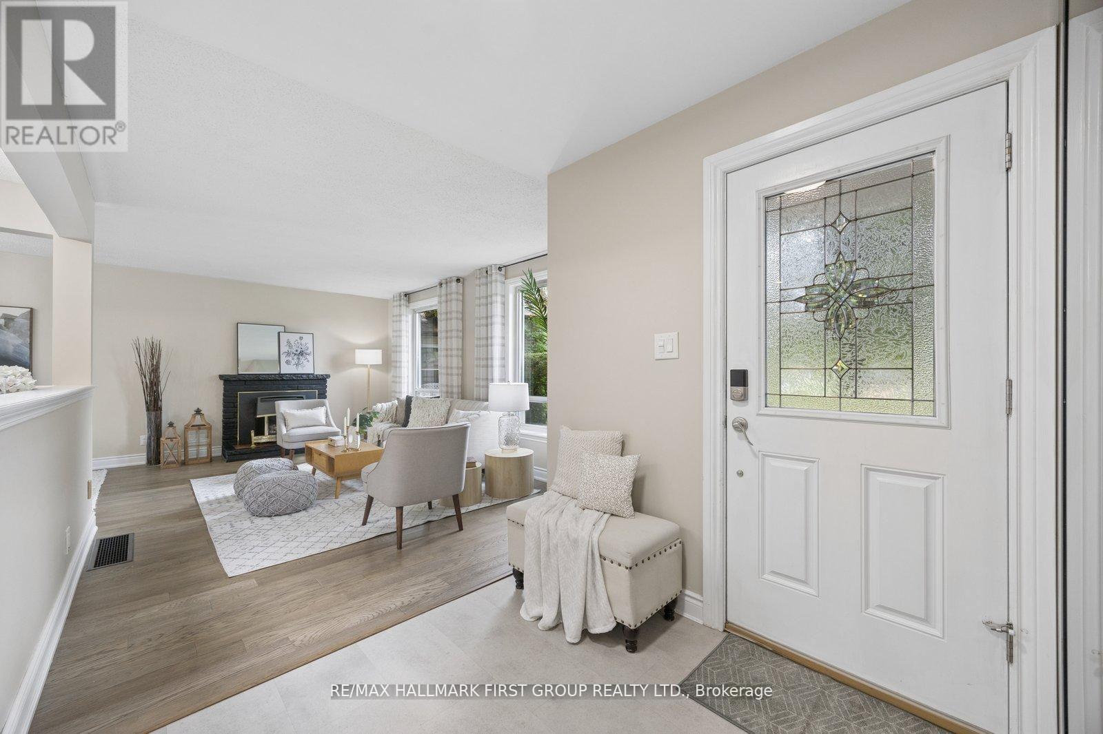 861 BOXWORTH PLACE - 2