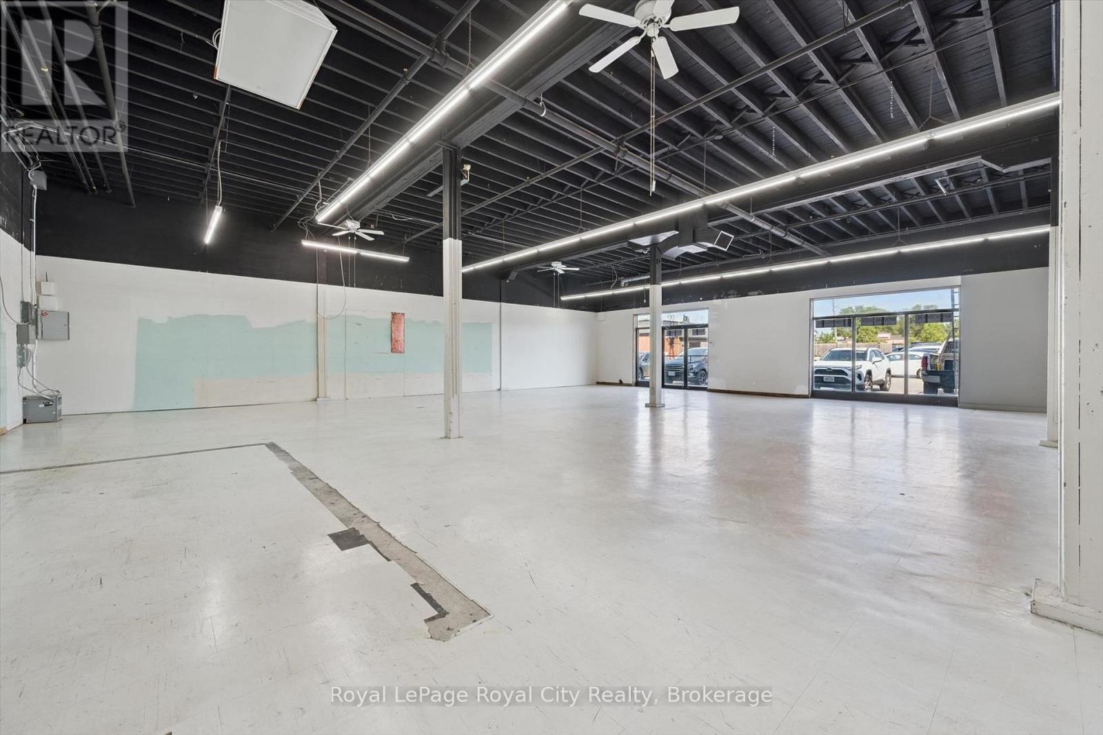 208 Victoria Road, Guelph (York/Watson Industrial Park), Ontario, N1E5R1, Guelph (York/Watson Industrial Park), Ontario — photo 5 of 5