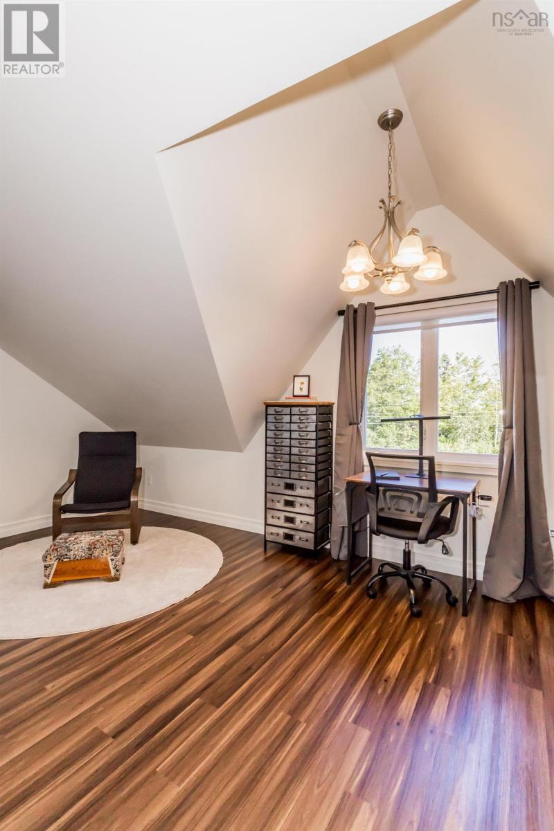 219 West Old Post Road - 17
