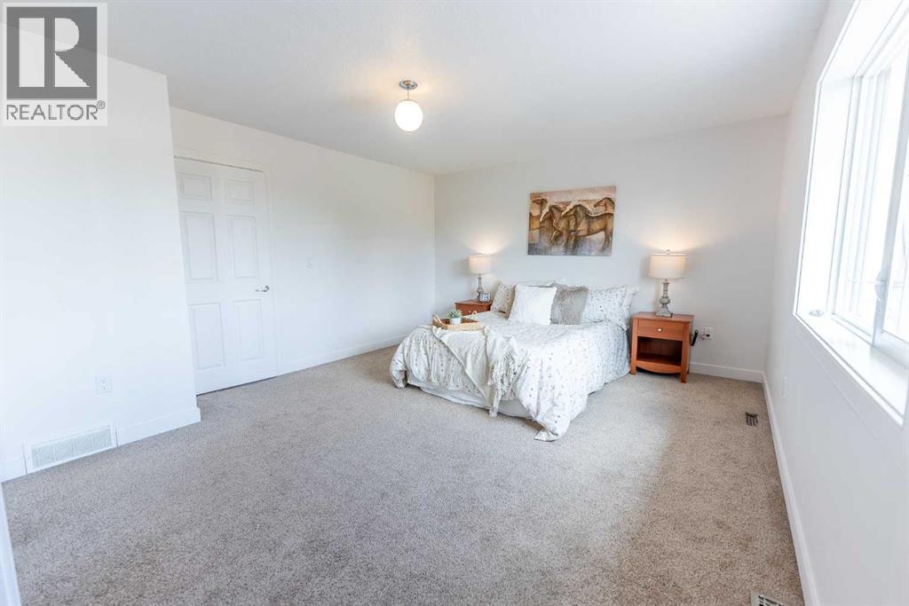 5140 51 Street, Lacombe