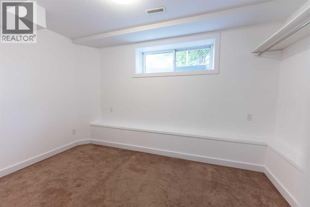 5140 51 Street, Lacombe