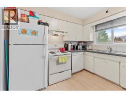 Bedroom - 2310 Greenfield Avenue, Kamloops, BC V2B4P4 Photo 8