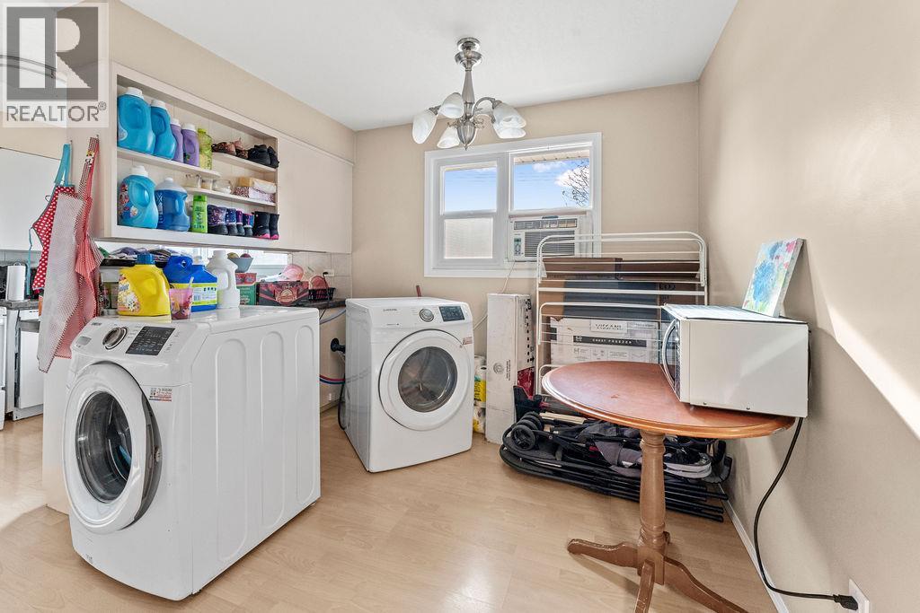 2310 Greenfield Avenue - 7
