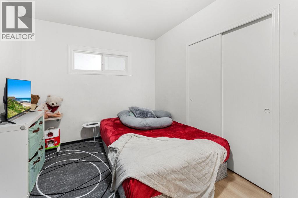 2310 Greenfield Avenue - 13