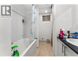 2310 Greenfield Avenue, Kamloops, BC V2B4P4 Photo 23