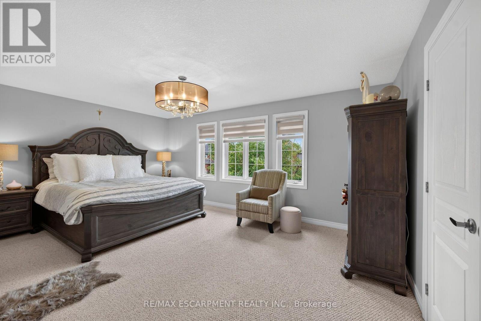 68 GARINGER CRESCENT - 21