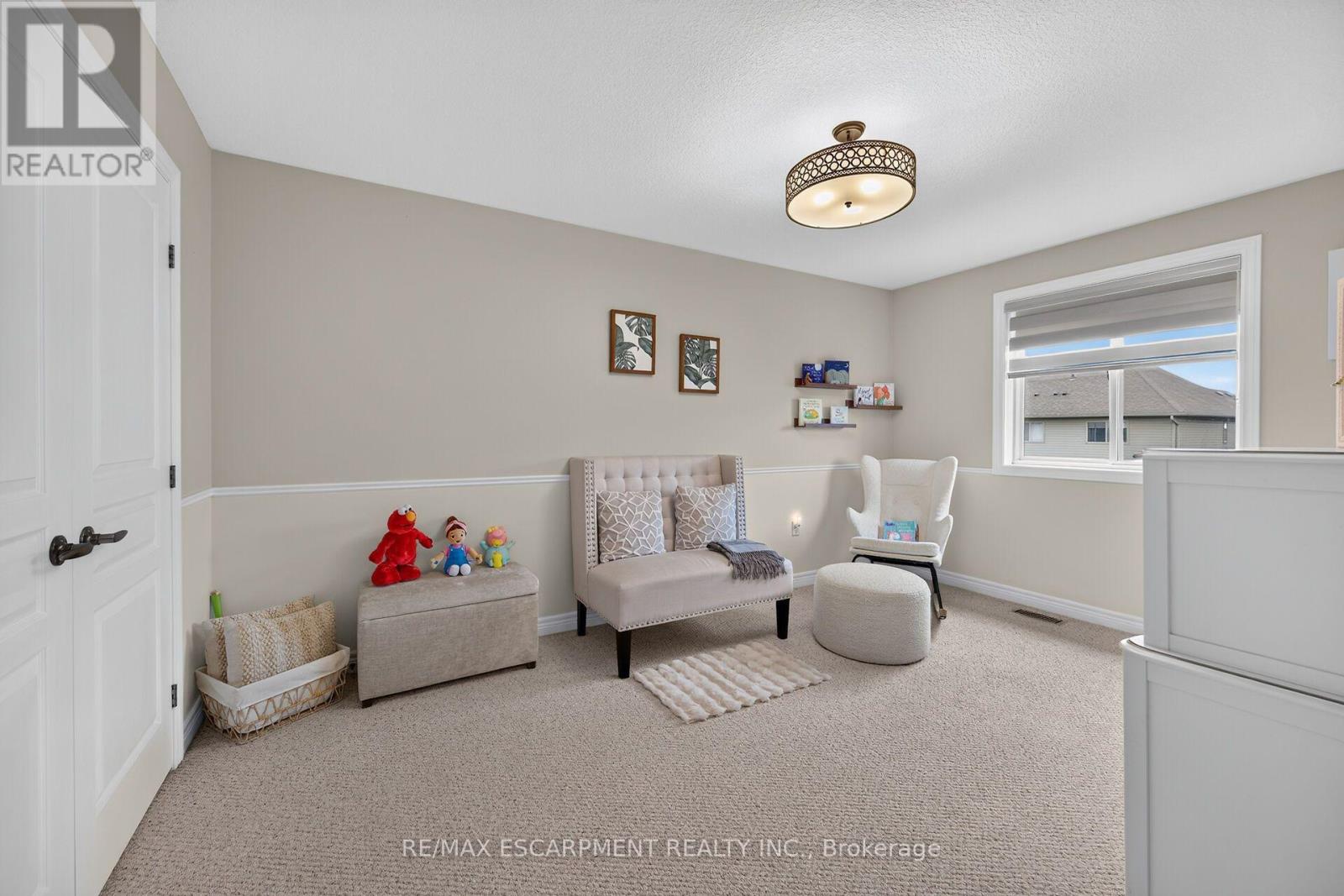68 GARINGER CRESCENT - 27