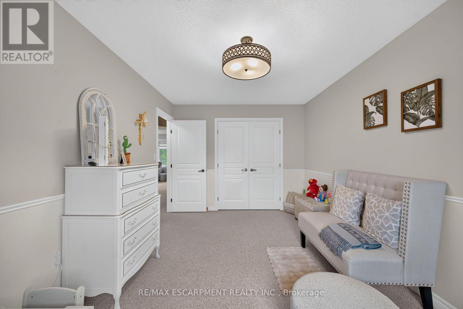 68 GARINGER CRESCENT - 28