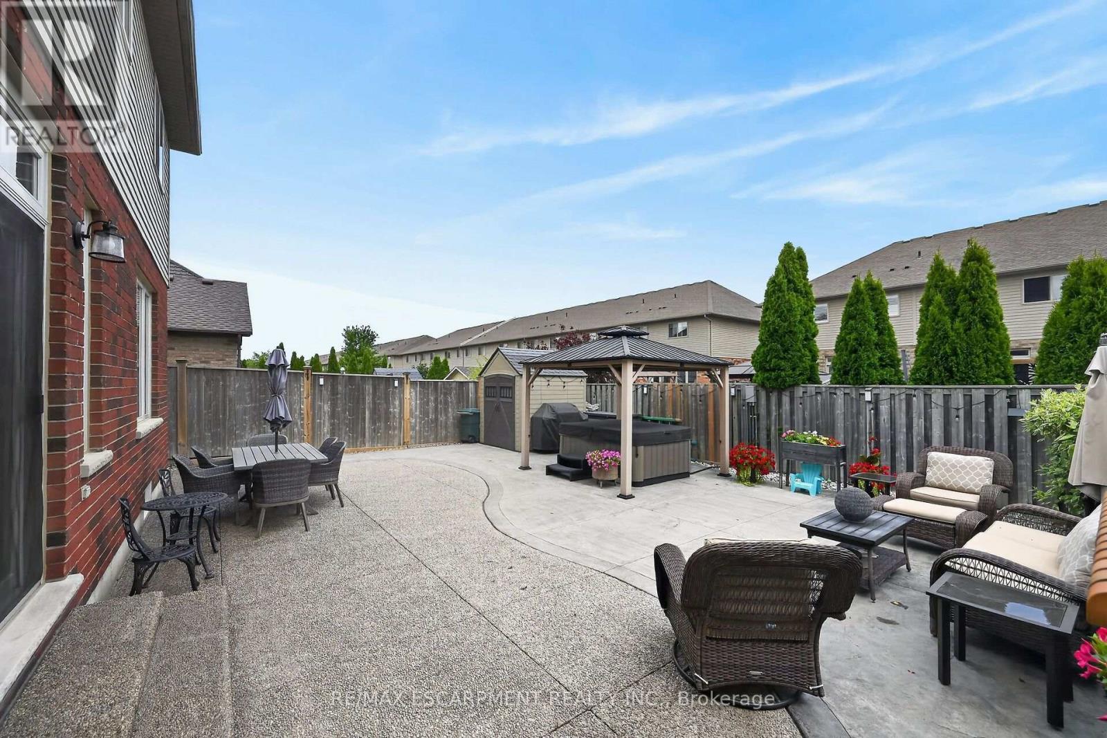 68 GARINGER CRESCENT - 45