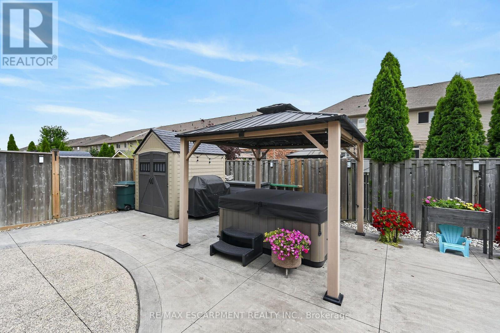 68 GARINGER CRESCENT - 46