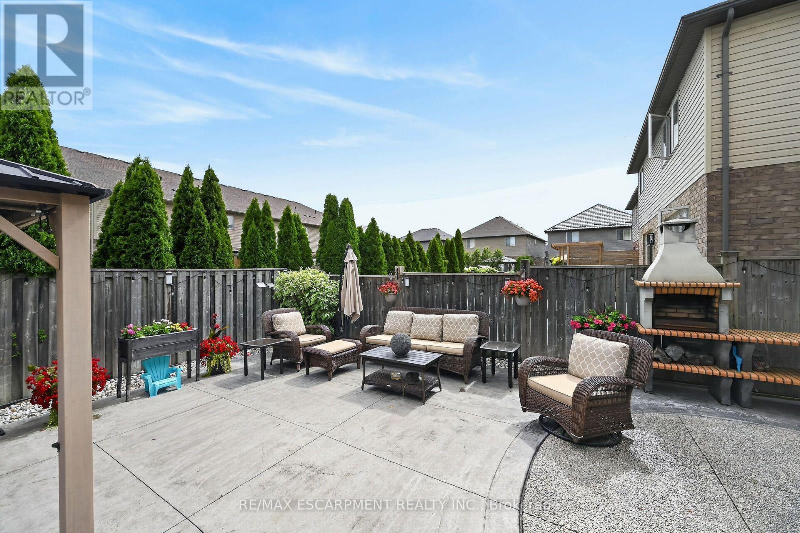 68 GARINGER CRESCENT - 49