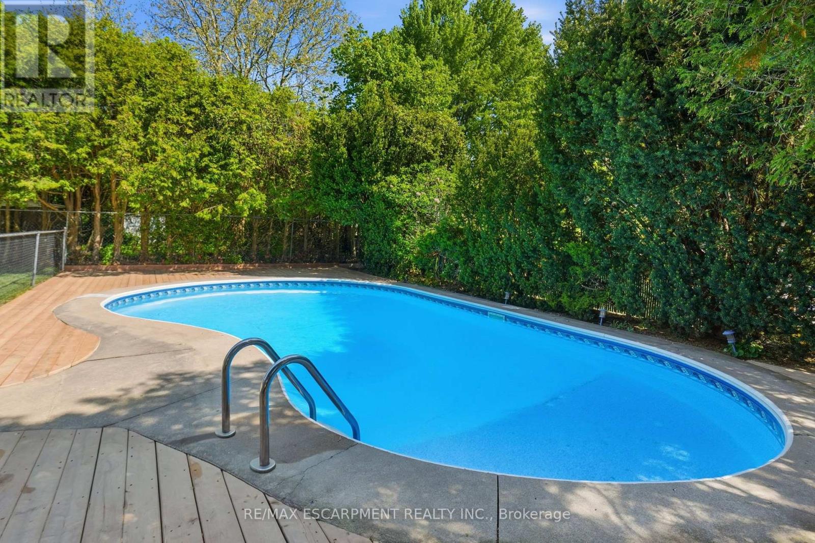 371 BRANTWOOD PARK ROAD - 25