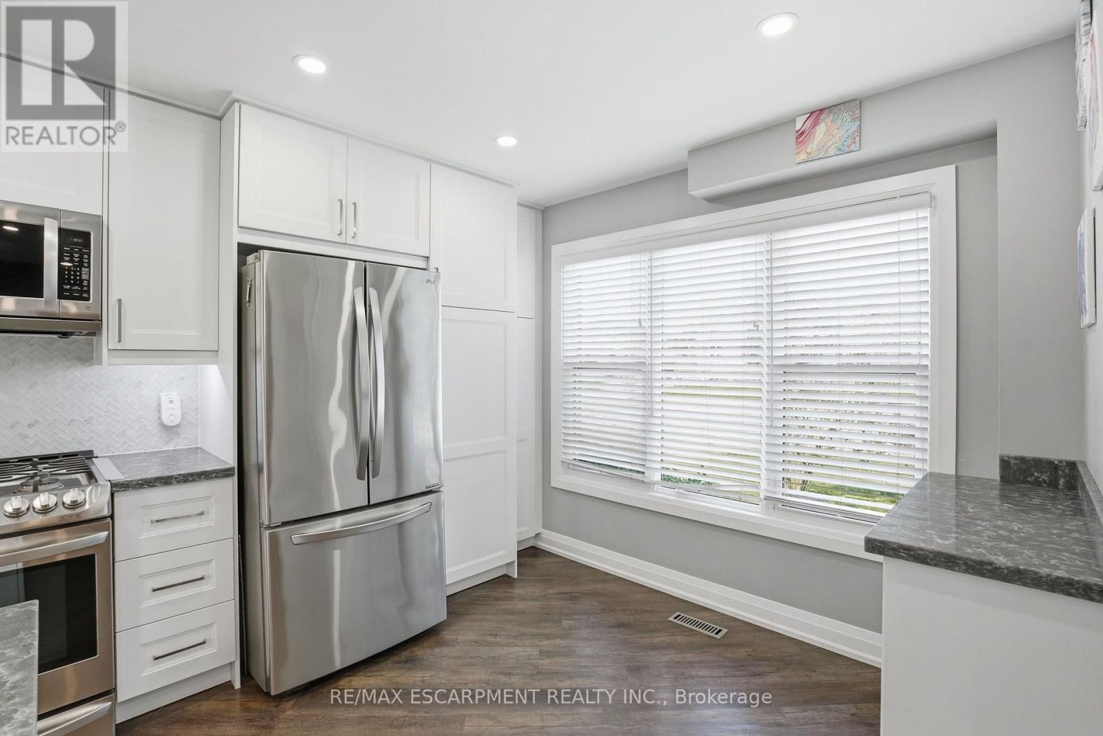 371 BRANTWOOD PARK ROAD - 4