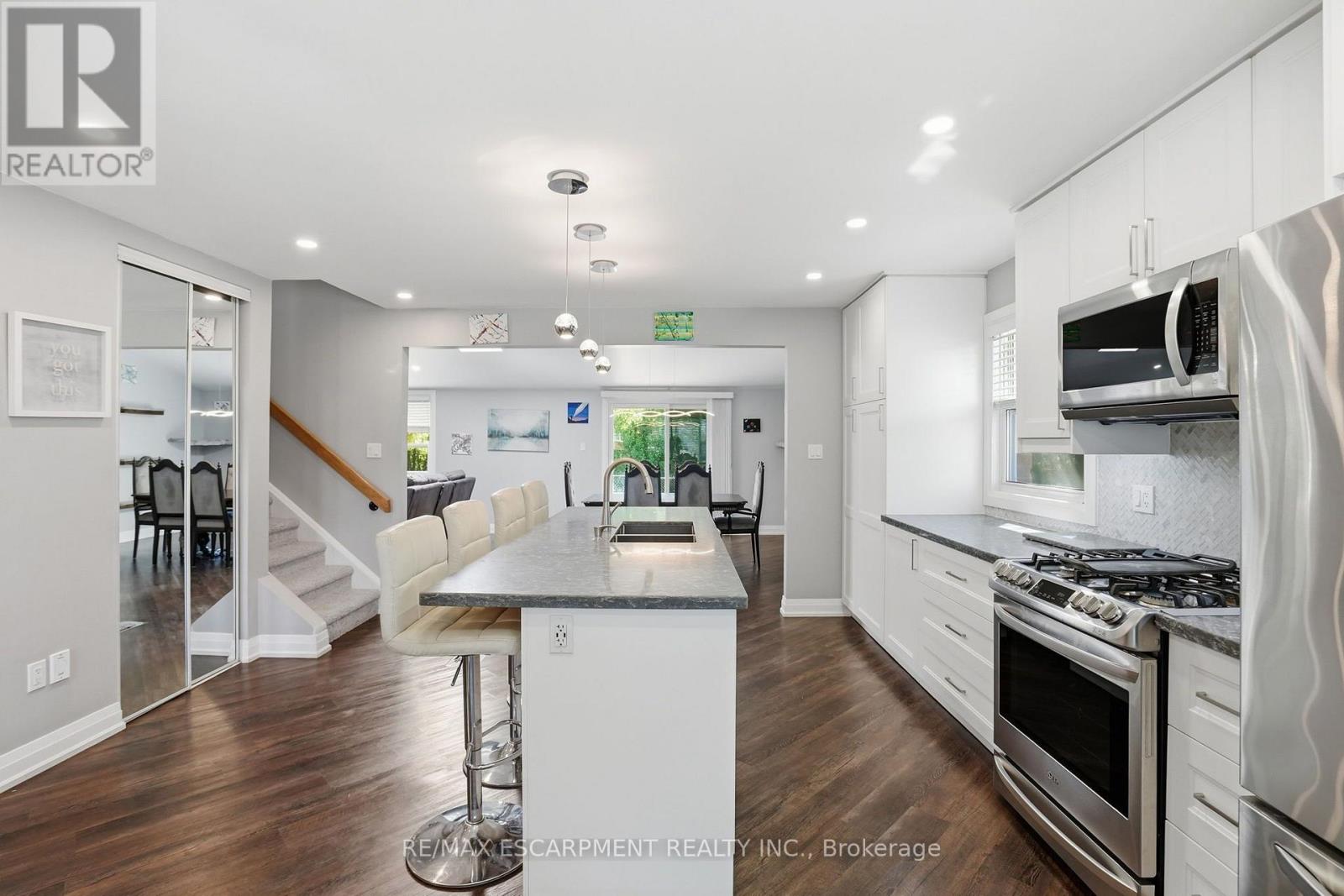 371 BRANTWOOD PARK ROAD - 6