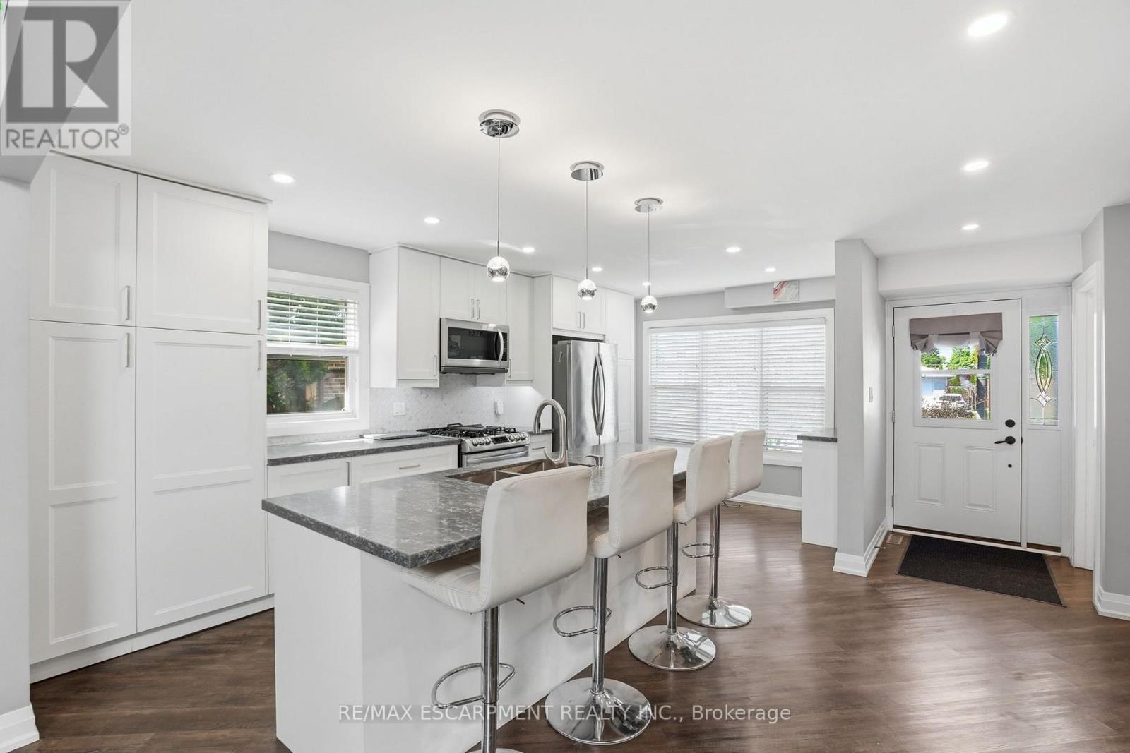 371 BRANTWOOD PARK ROAD - 7