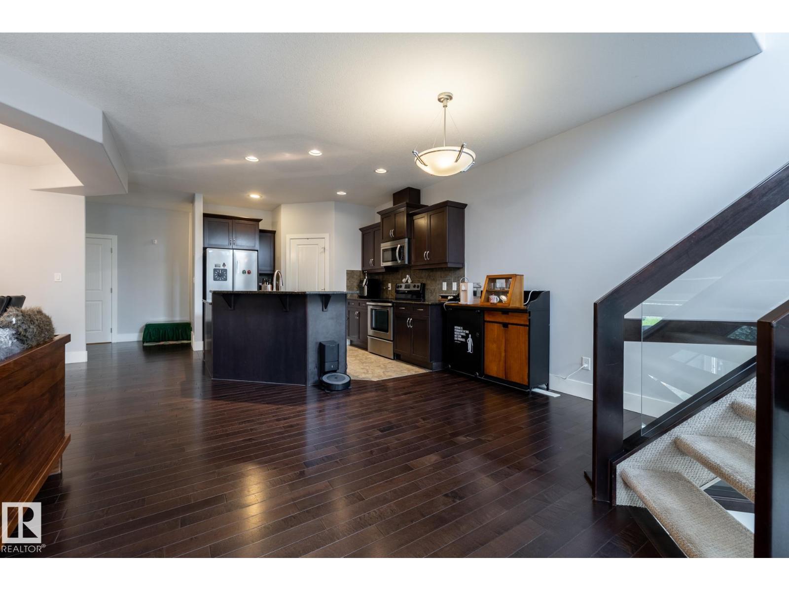 #10 1901 126 ST SW - 12