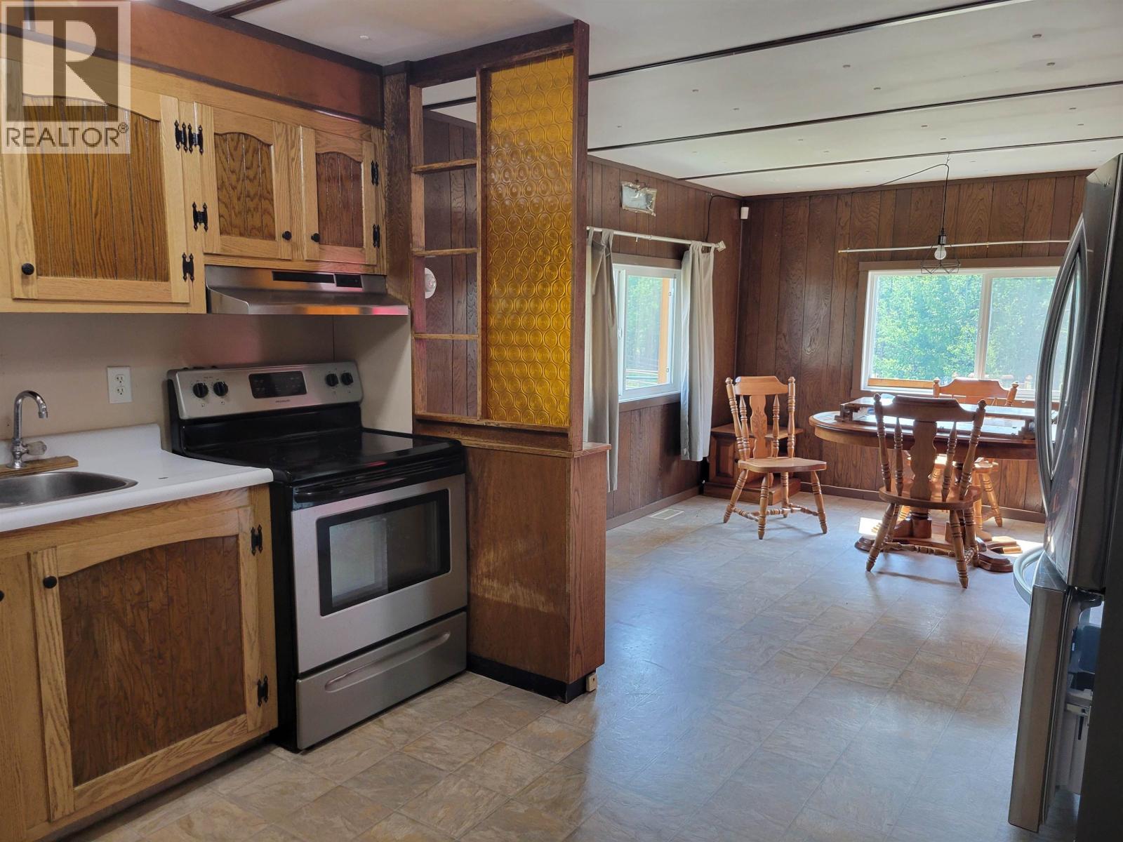 658 MCDONALD ROAD - 3