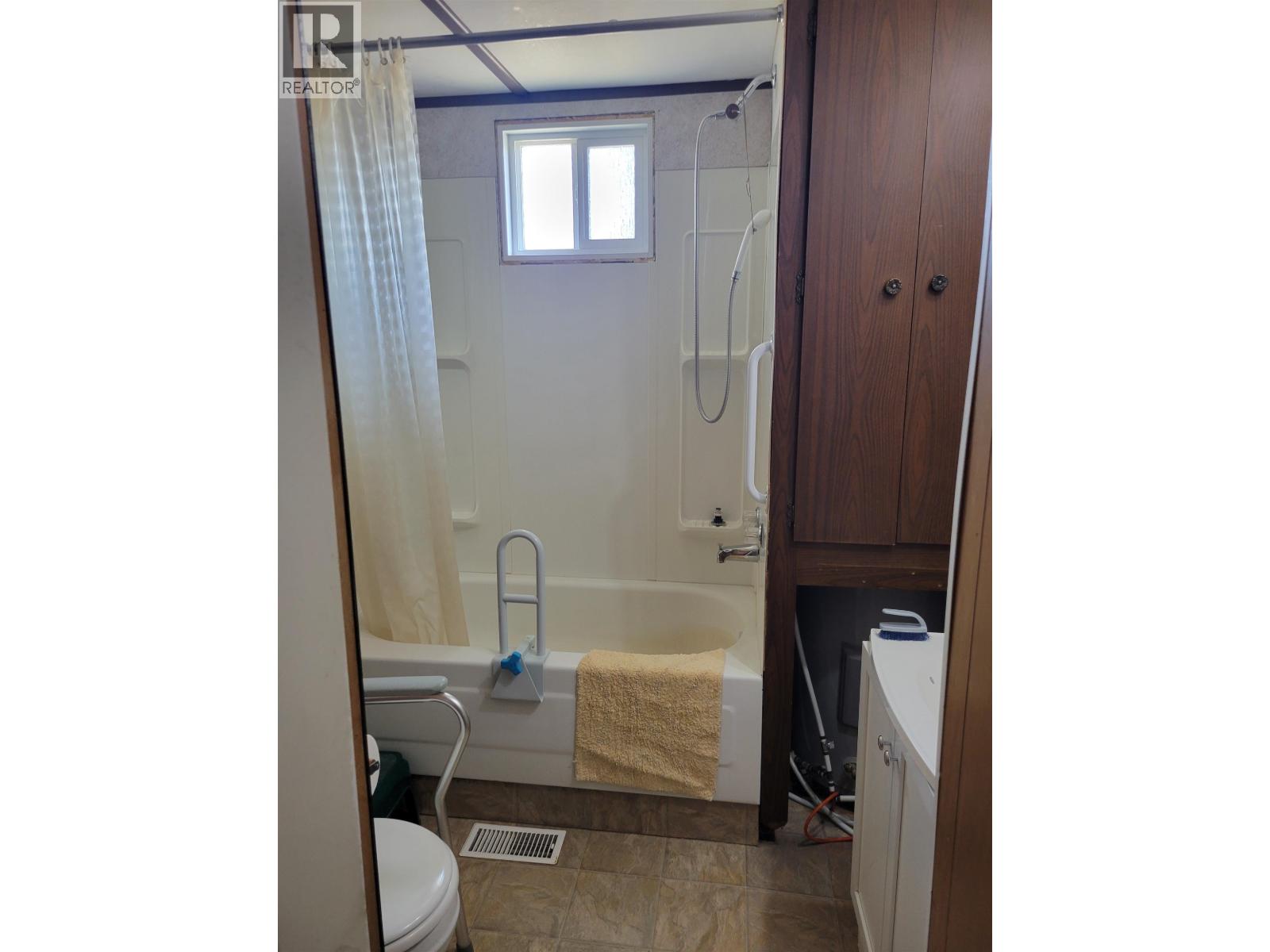658 MCDONALD ROAD - 12