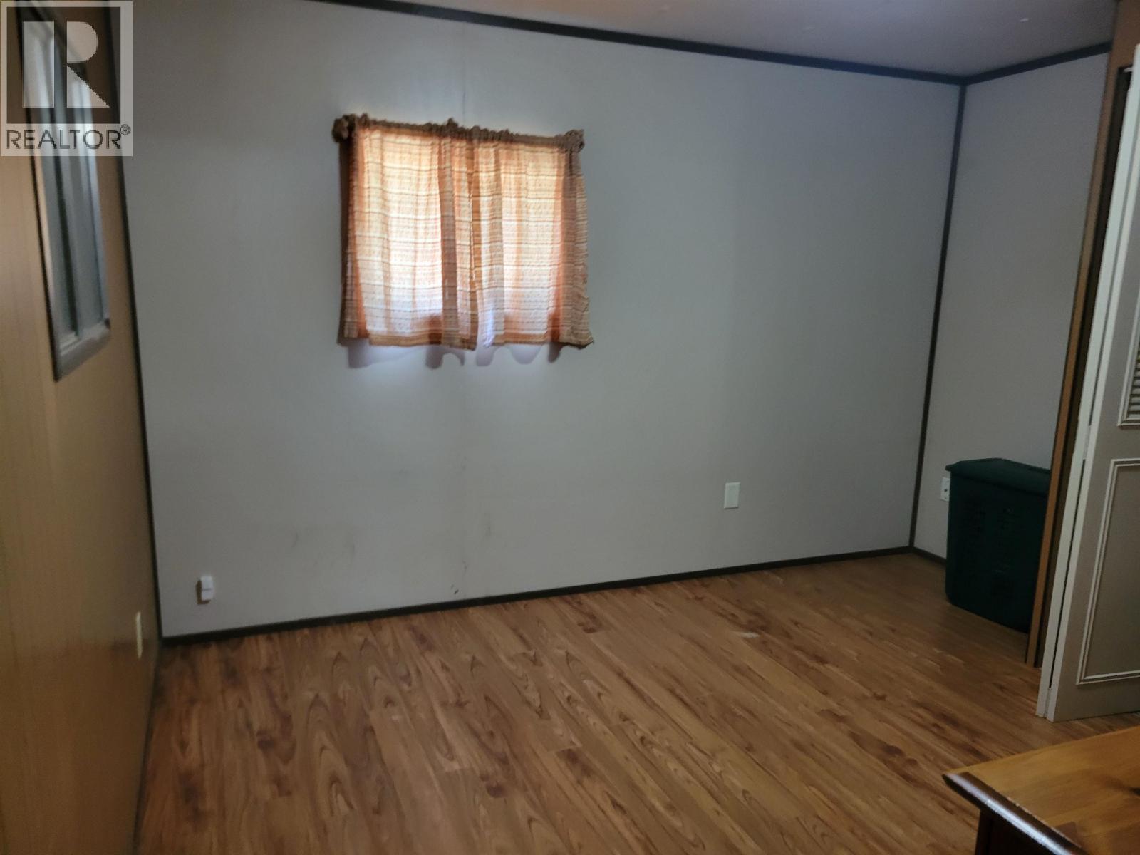 658 MCDONALD ROAD - 14