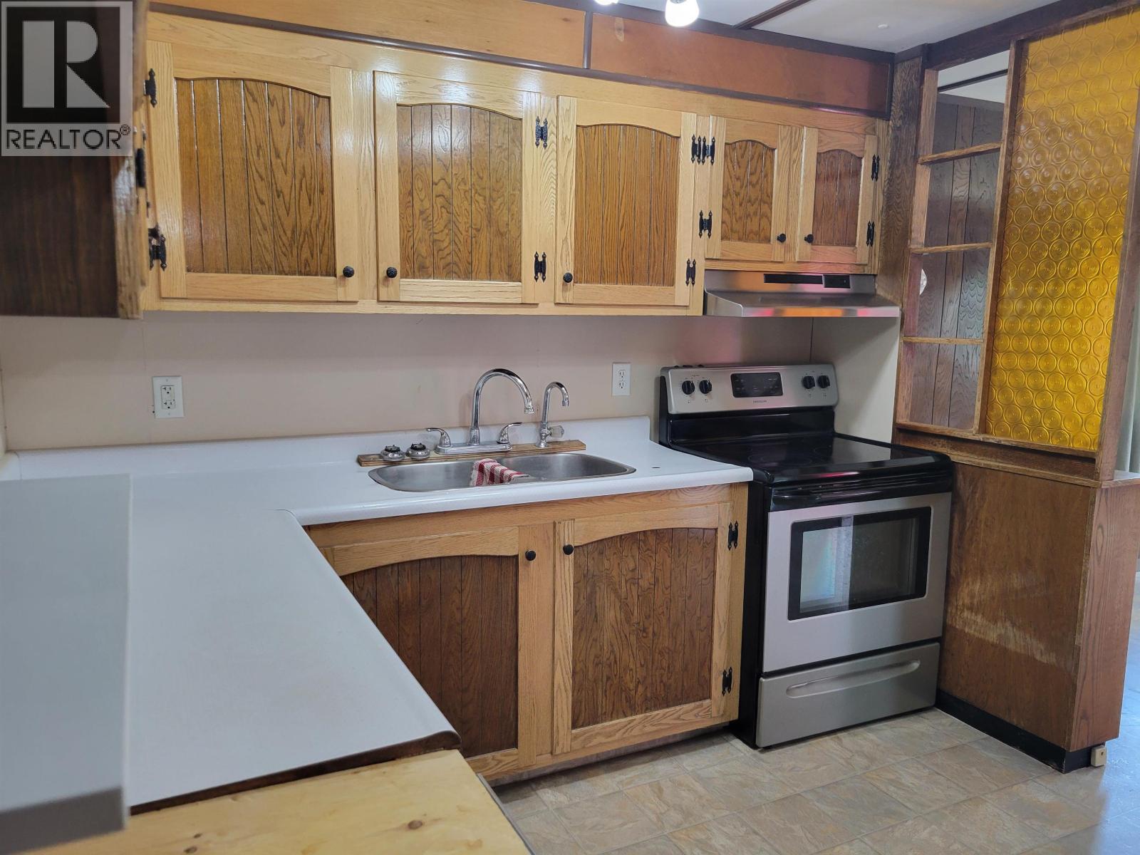 658 MCDONALD ROAD - 5