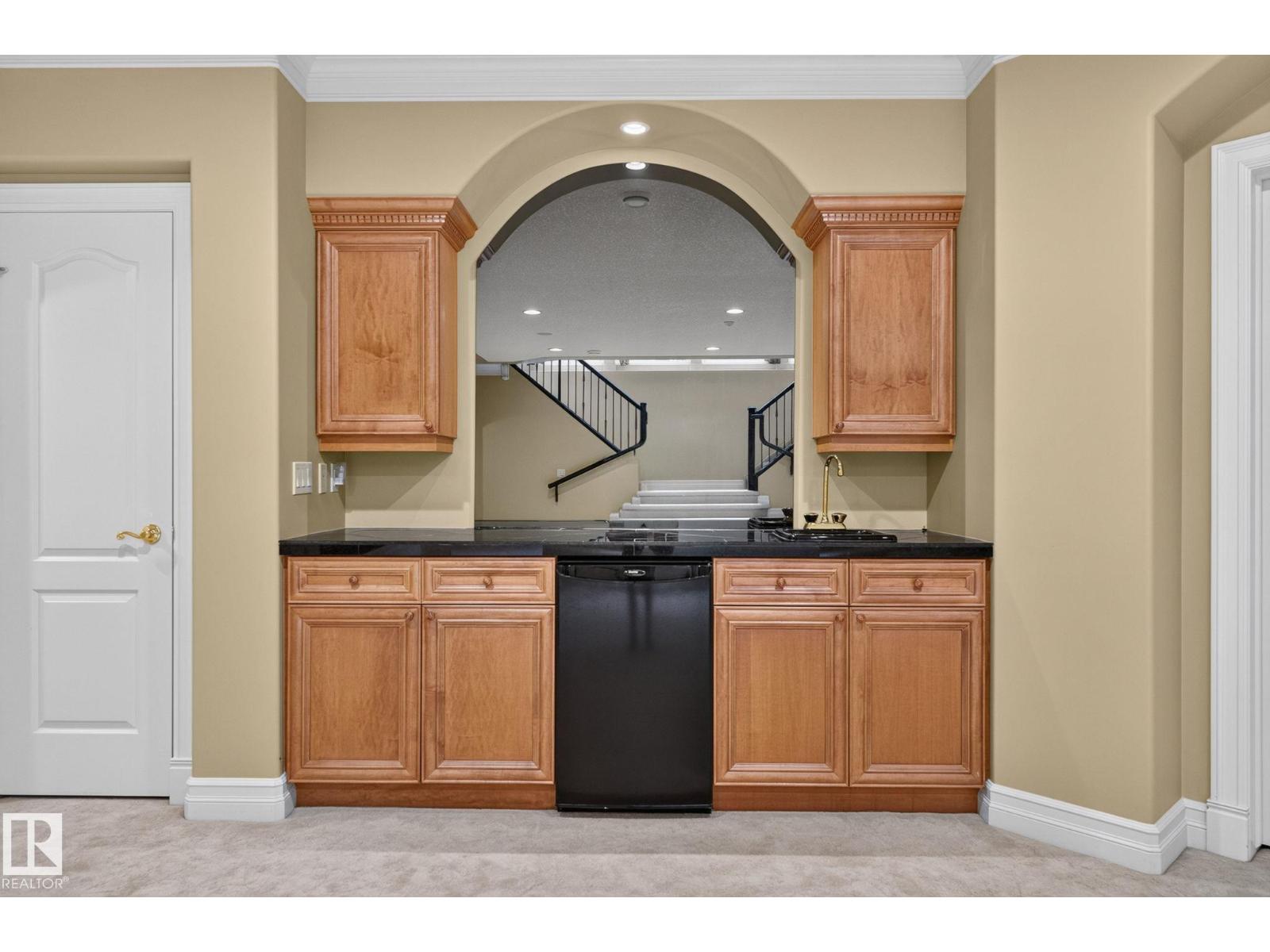 60 KINGSBURY Crescent - Photo 45