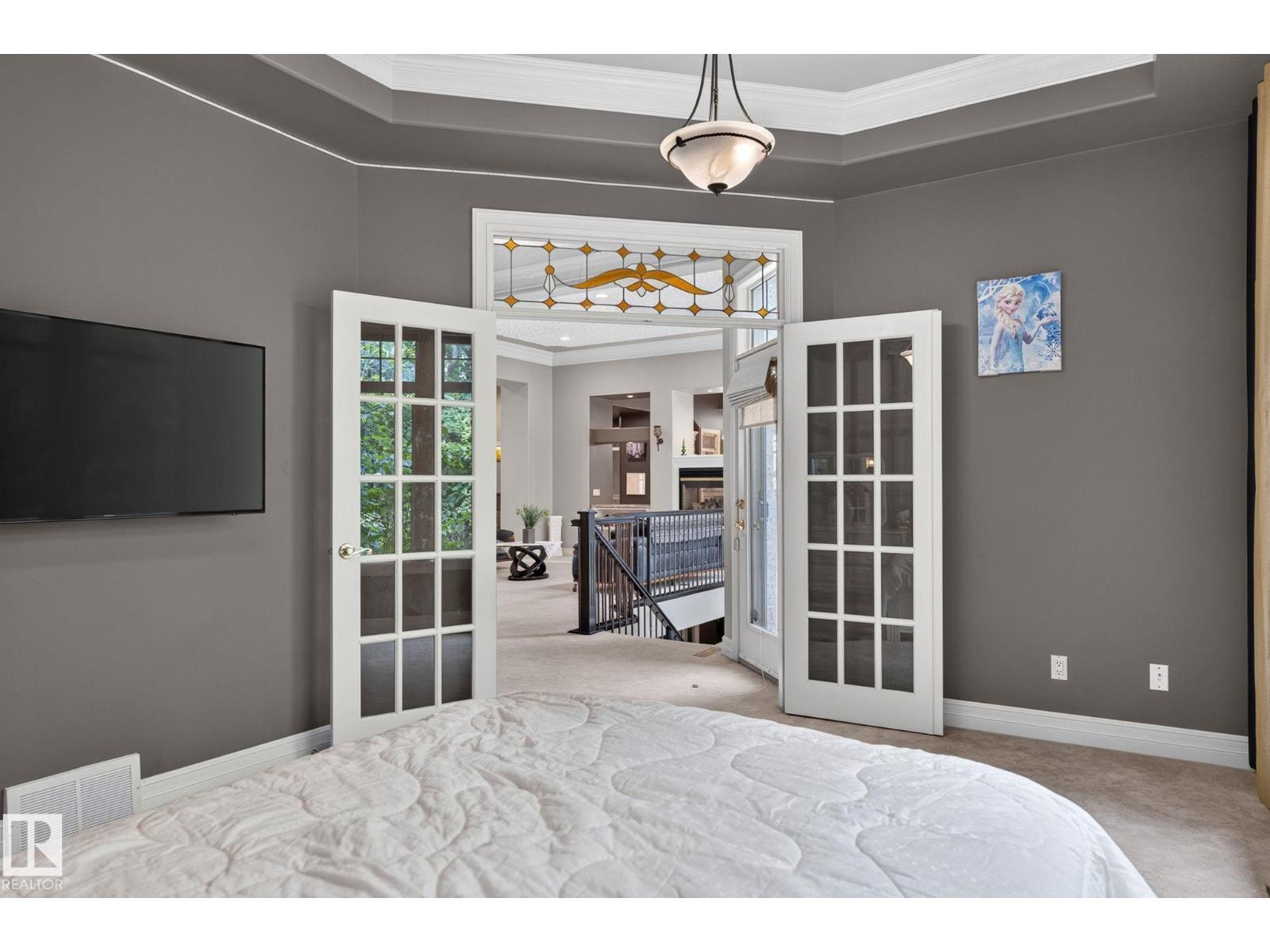 60 KINGSBURY CR - 38