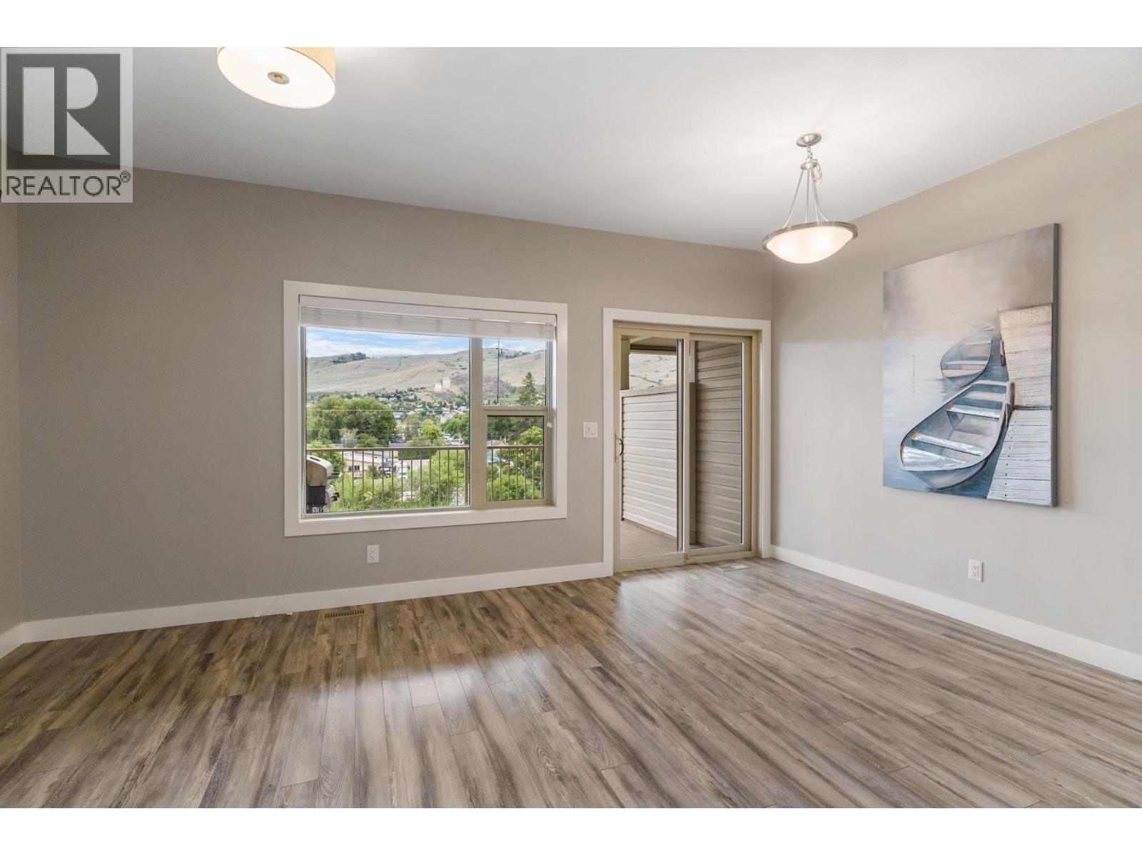 #5 4700 Okanagan Avenue - 10