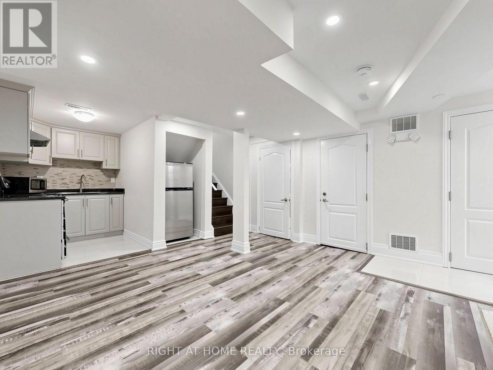 148 SEXTON CRESCENT - Image 34