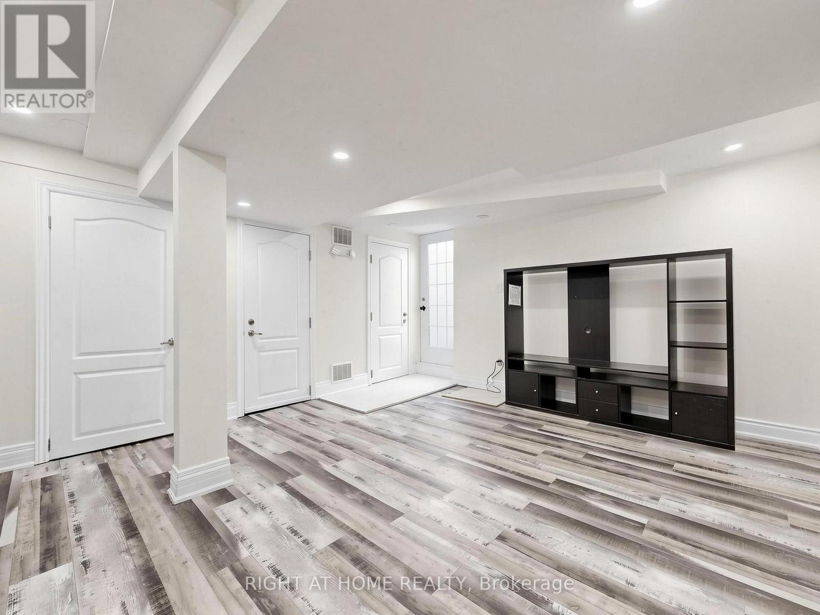 148 SEXTON CRESCENT - Image 33