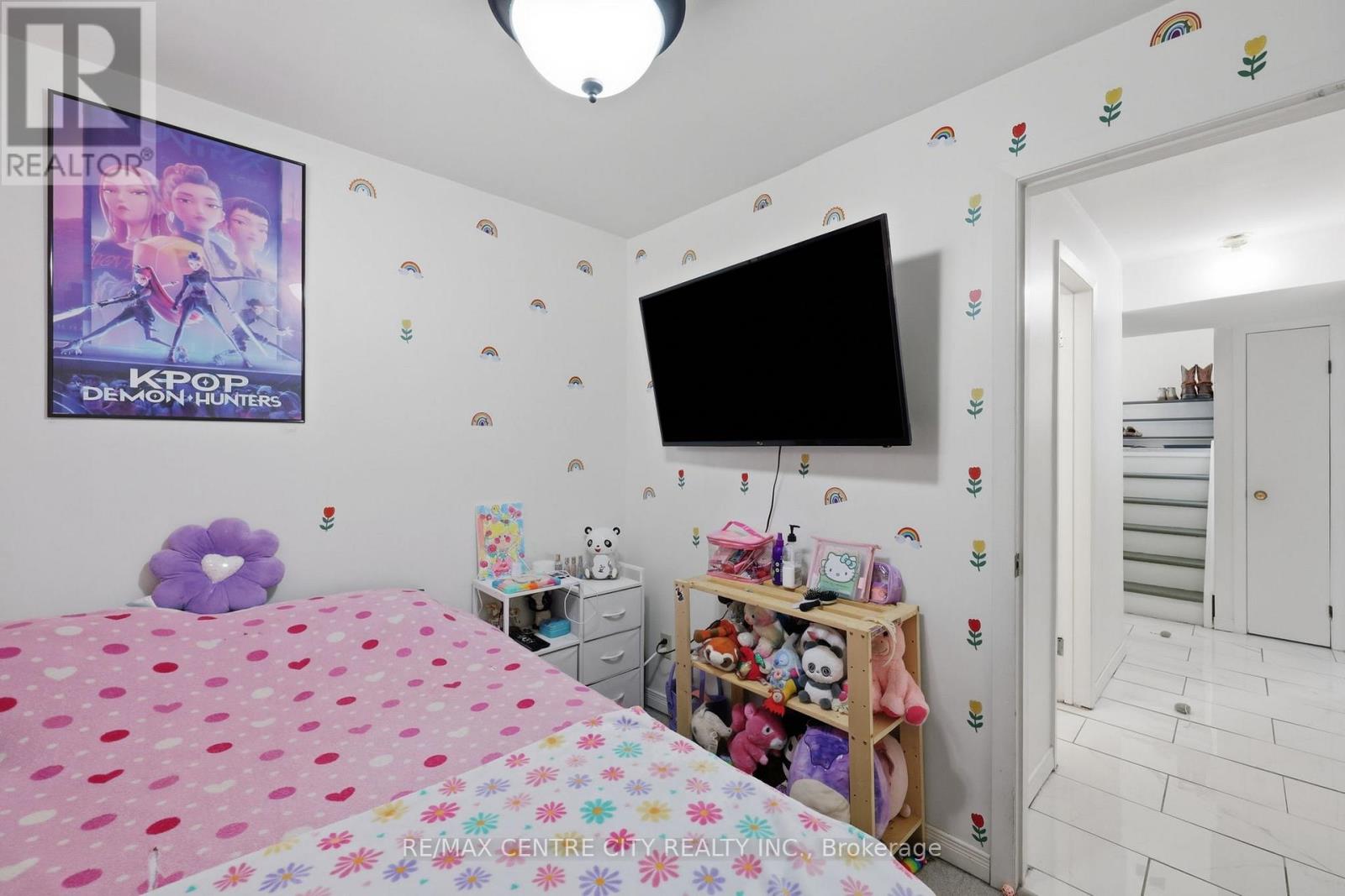 1564 NAIRN AVENUE - 31