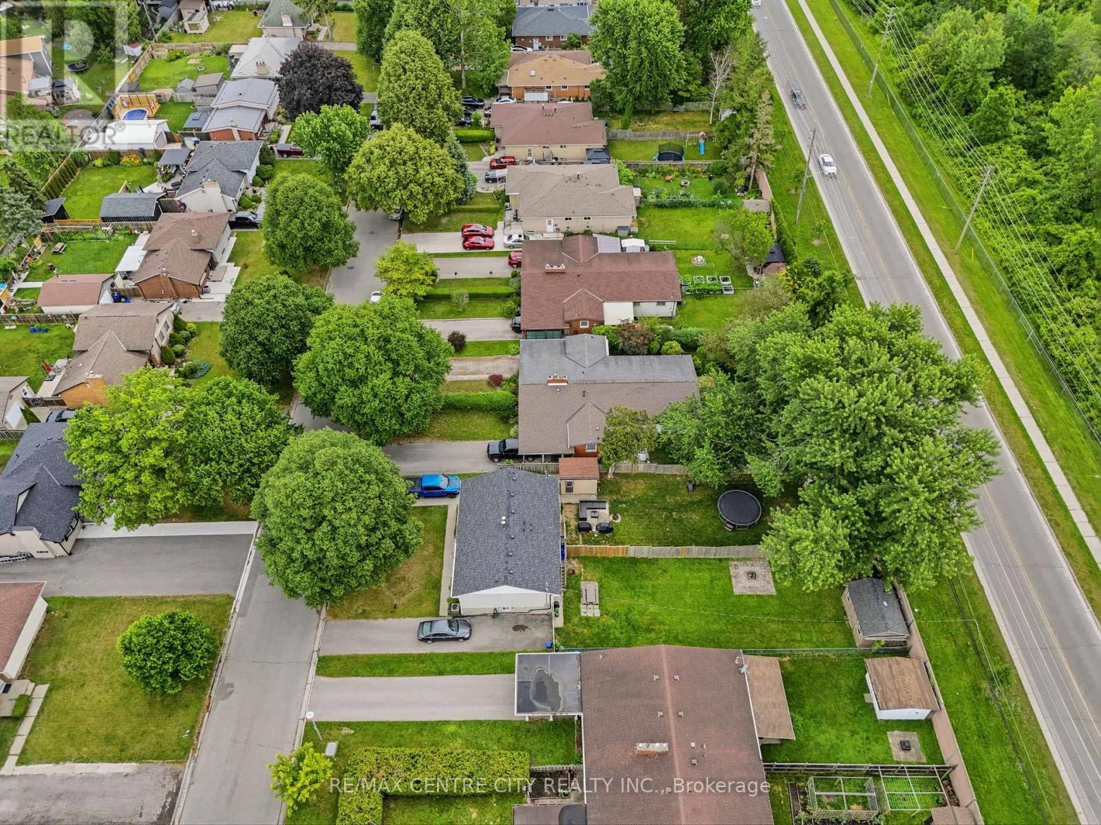 1564 NAIRN AVENUE - 44