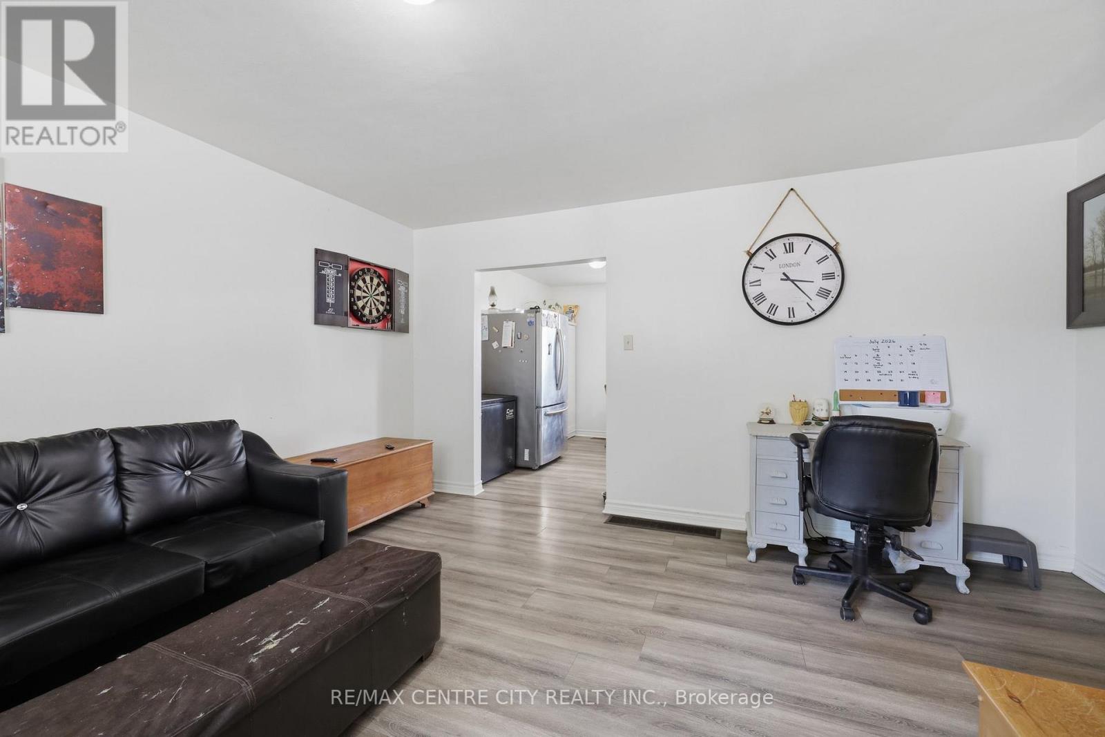 1564 NAIRN AVENUE - 8