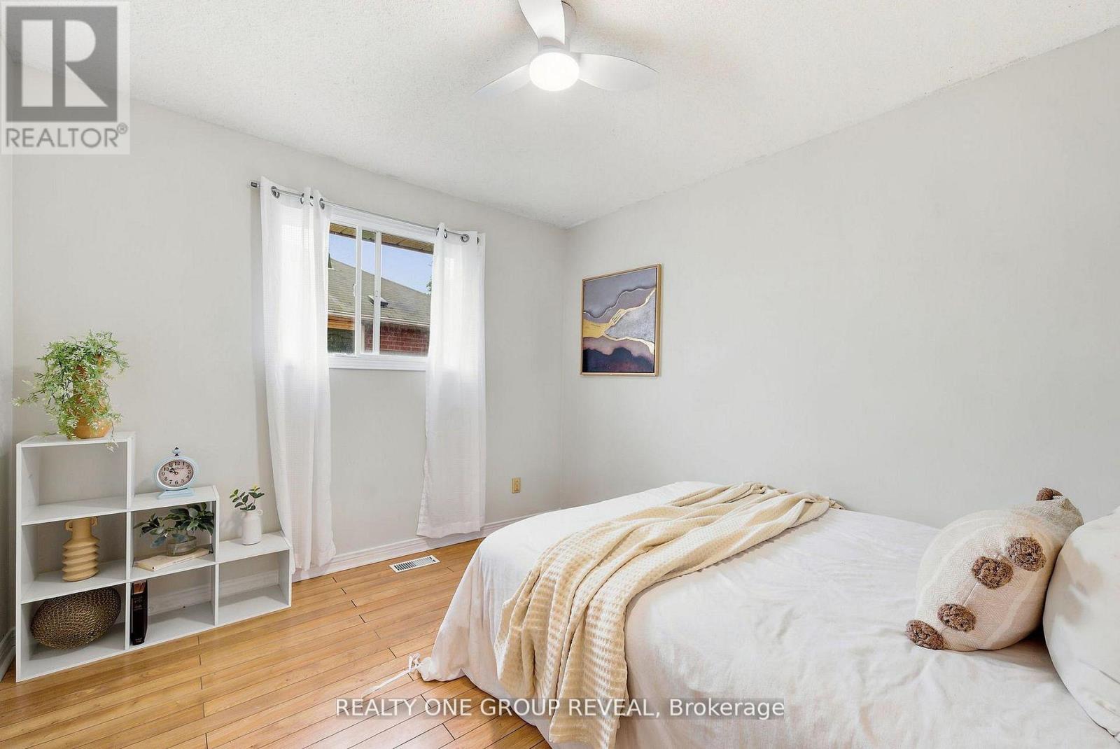 46 FIELDCREST AVENUE - 25
