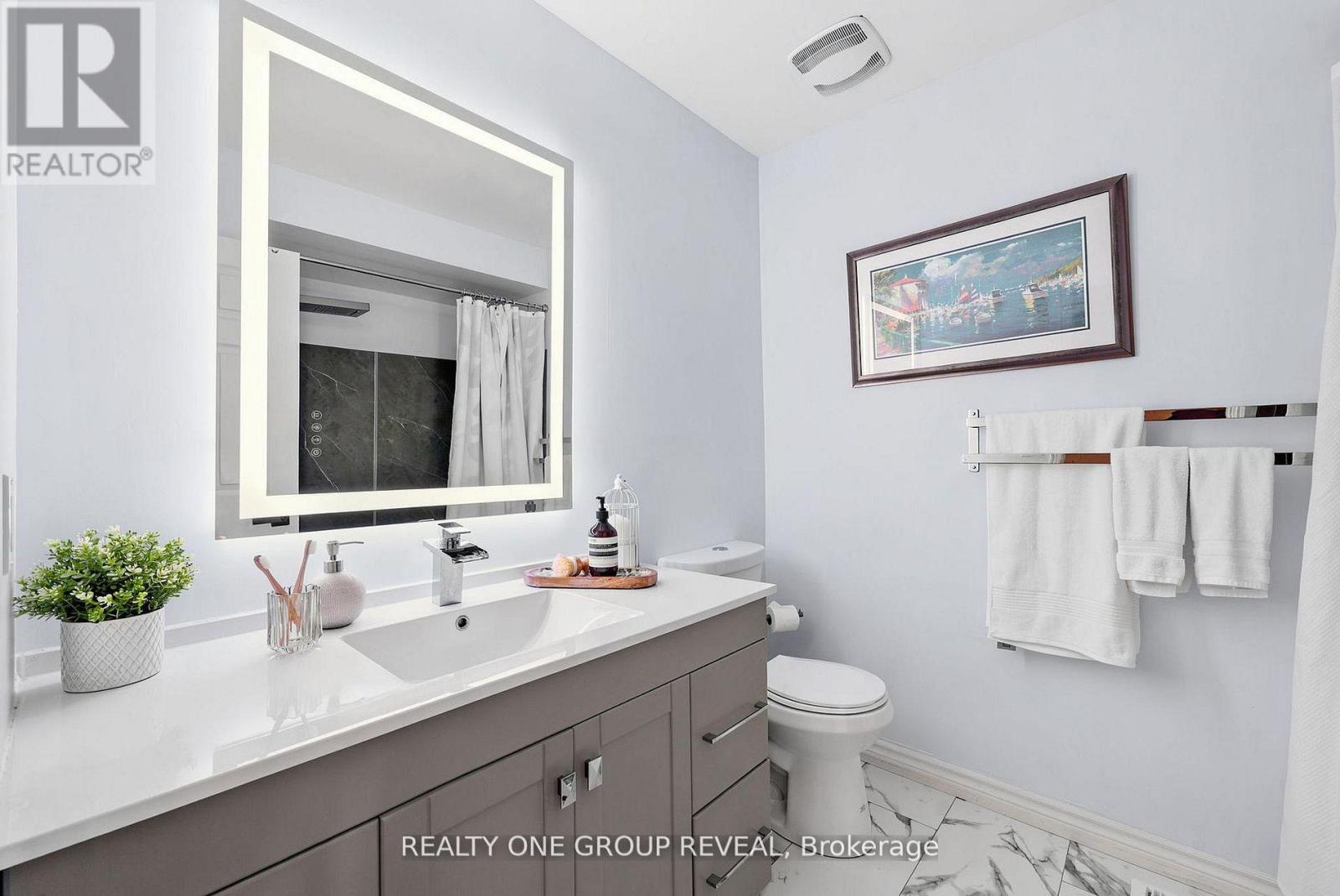 46 FIELDCREST AVENUE - 31