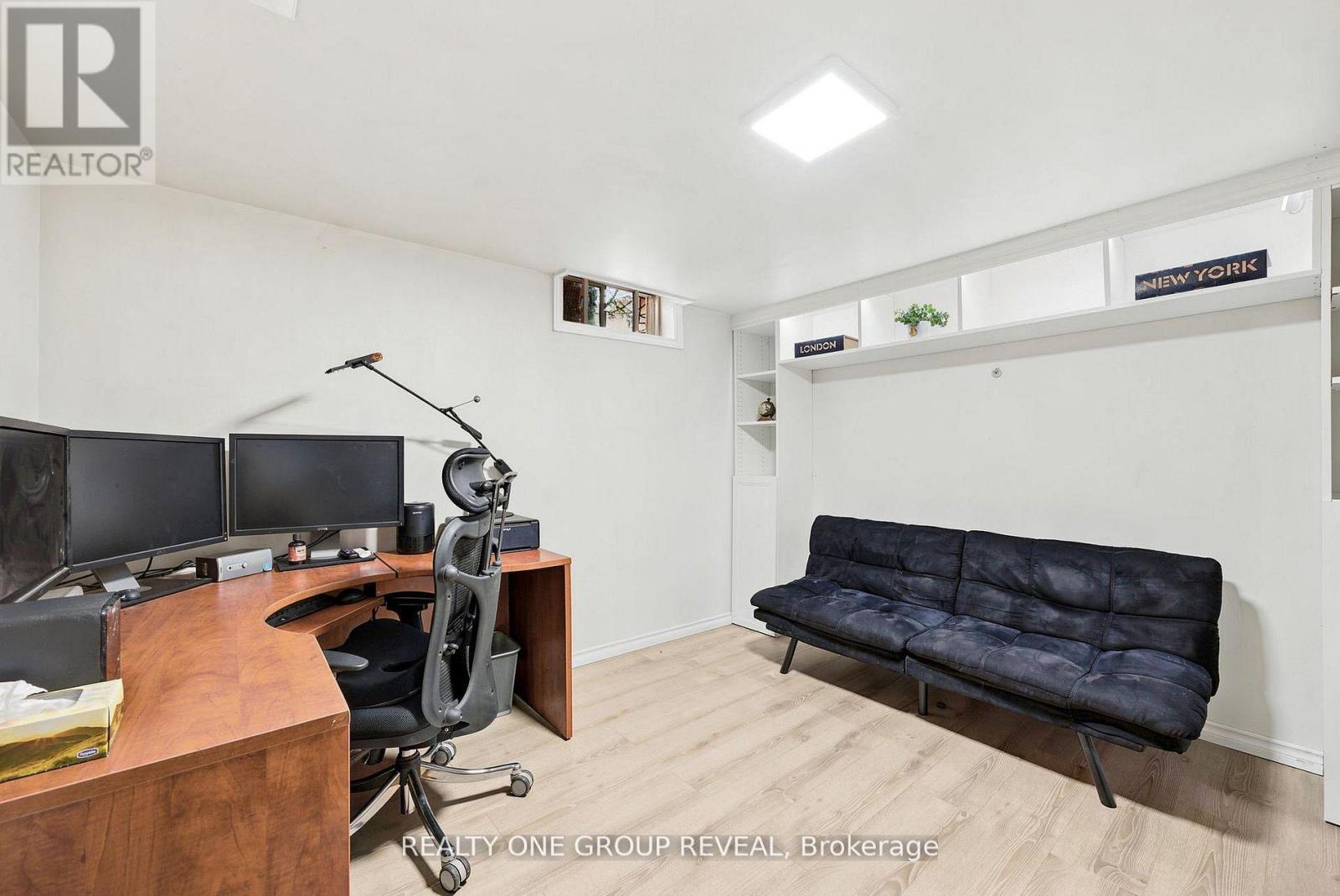 46 FIELDCREST AVENUE - 40
