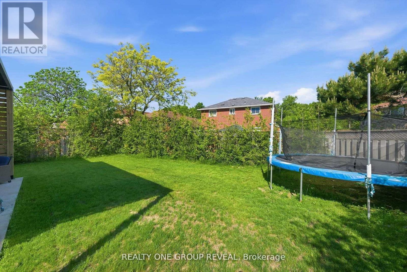 46 FIELDCREST AVENUE - 44