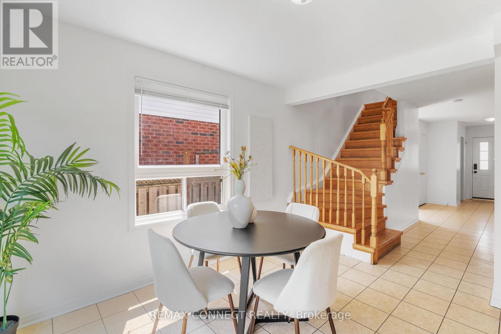 1831 DALHOUSIE CRESCENT - 10