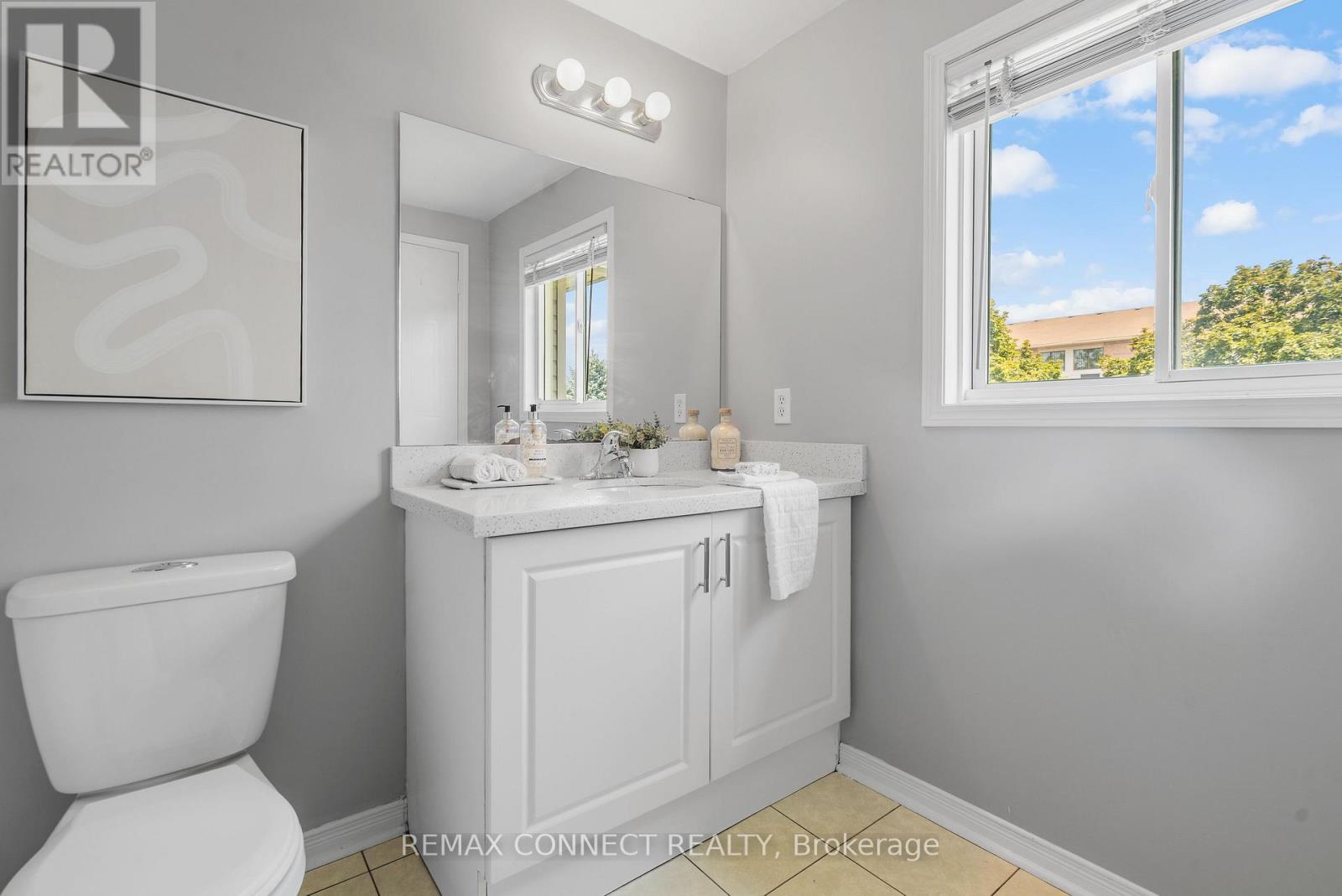 1831 DALHOUSIE CRESCENT - 21