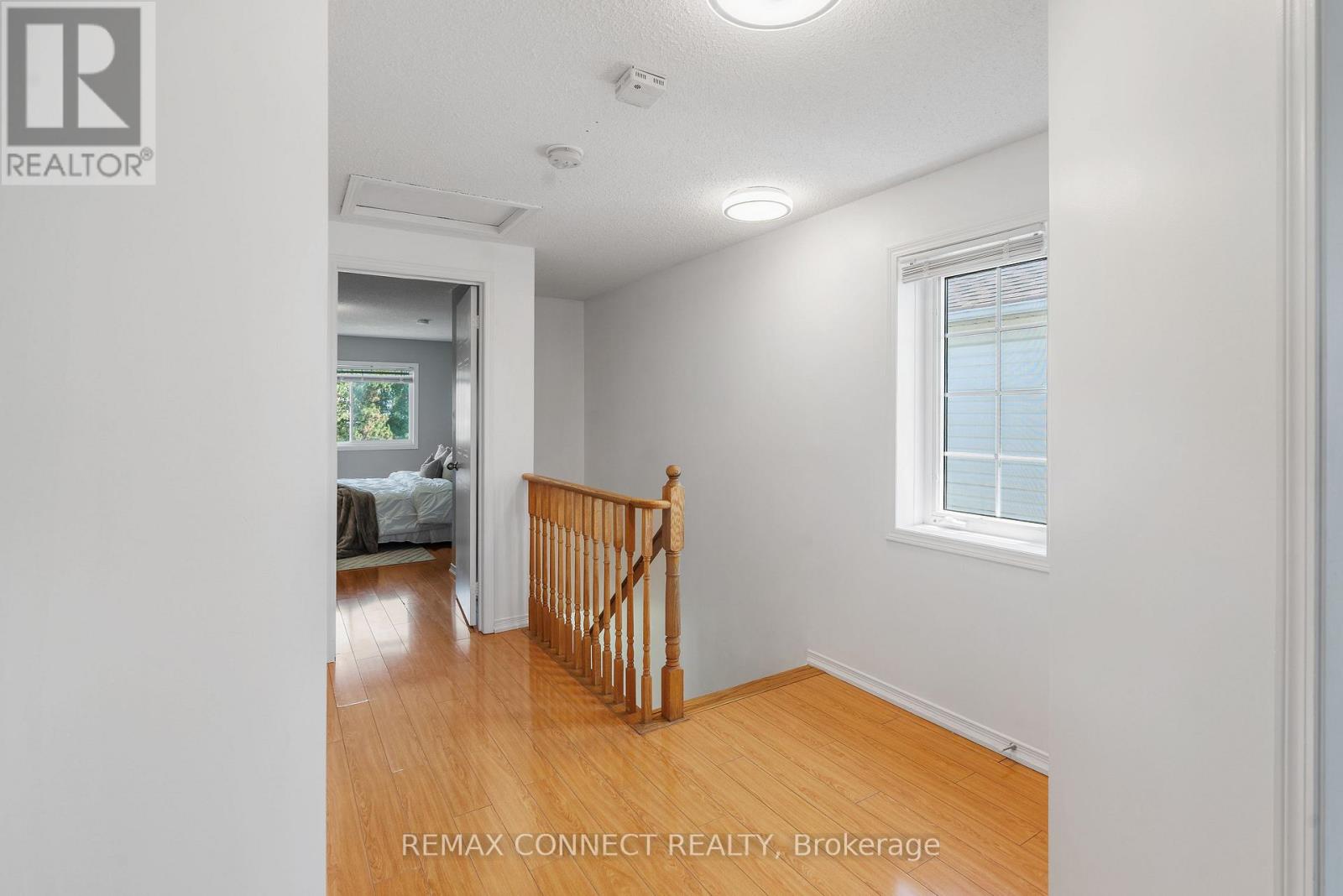1831 DALHOUSIE CRESCENT - 24