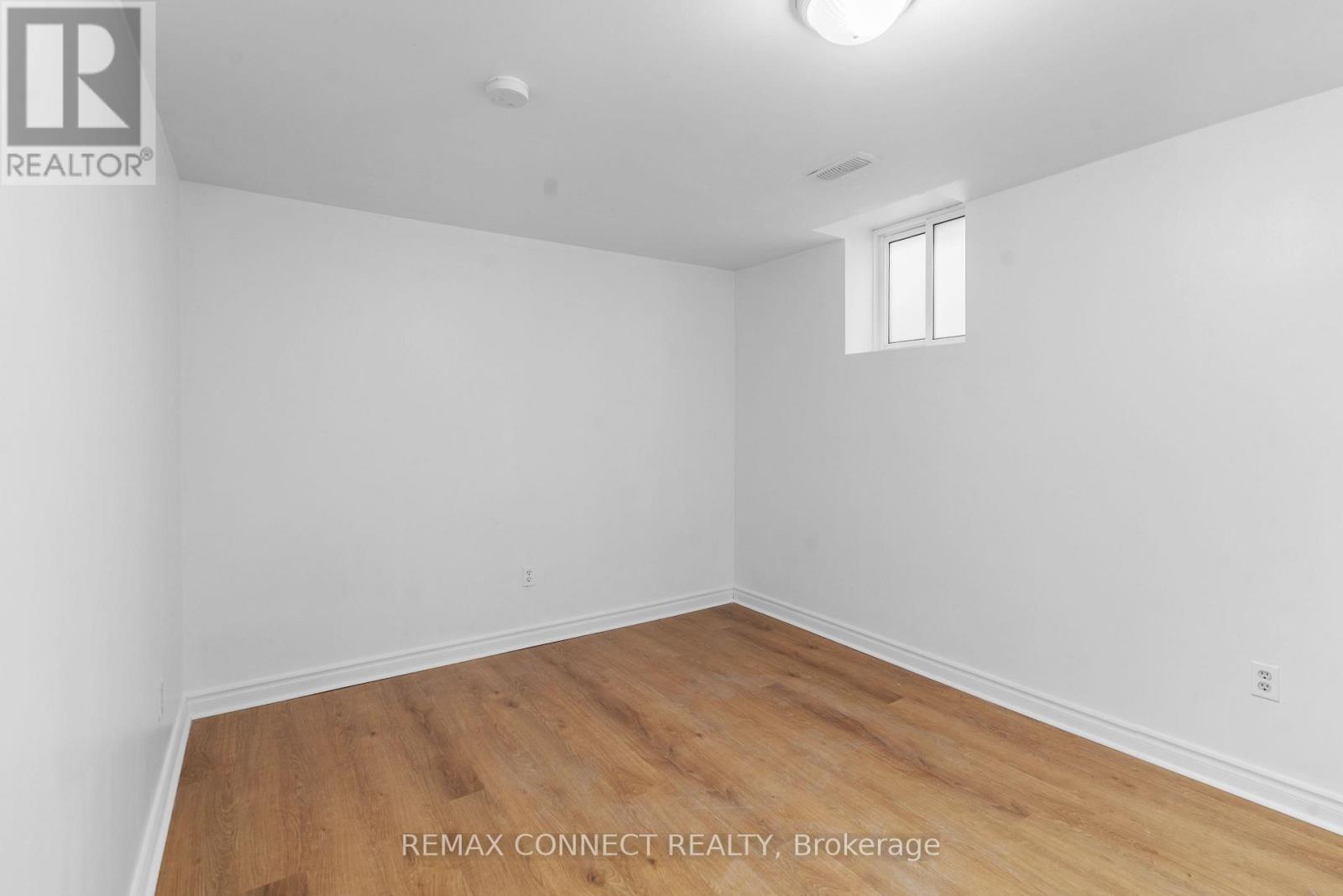 1831 DALHOUSIE CRESCENT - 25