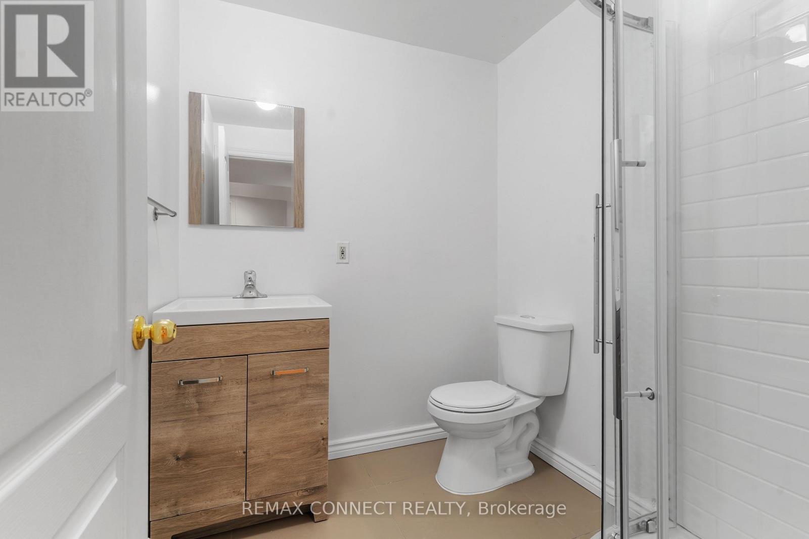 1831 DALHOUSIE CRESCENT - 29