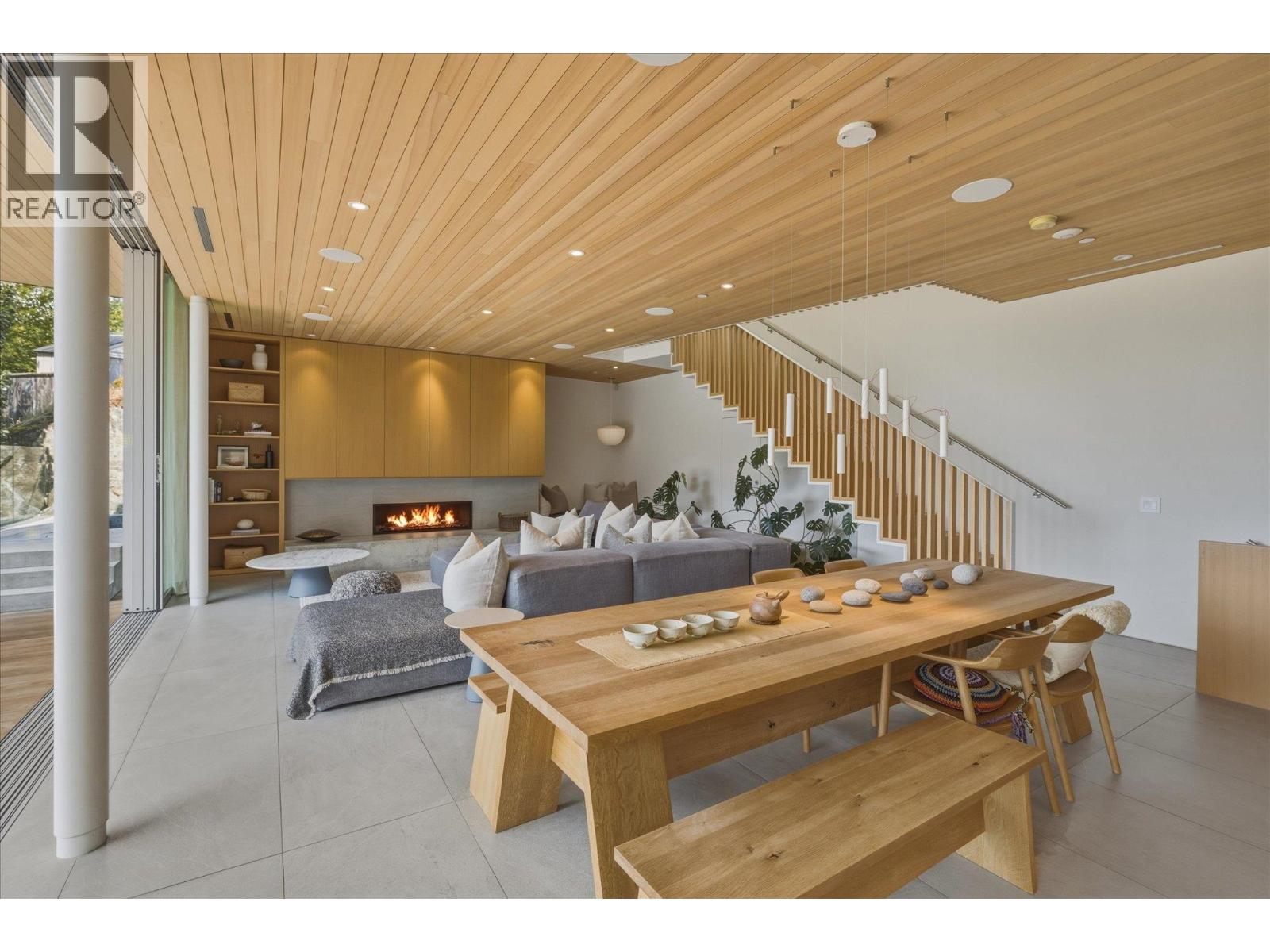38574 HIGH CREEK DRIVE, Squamish