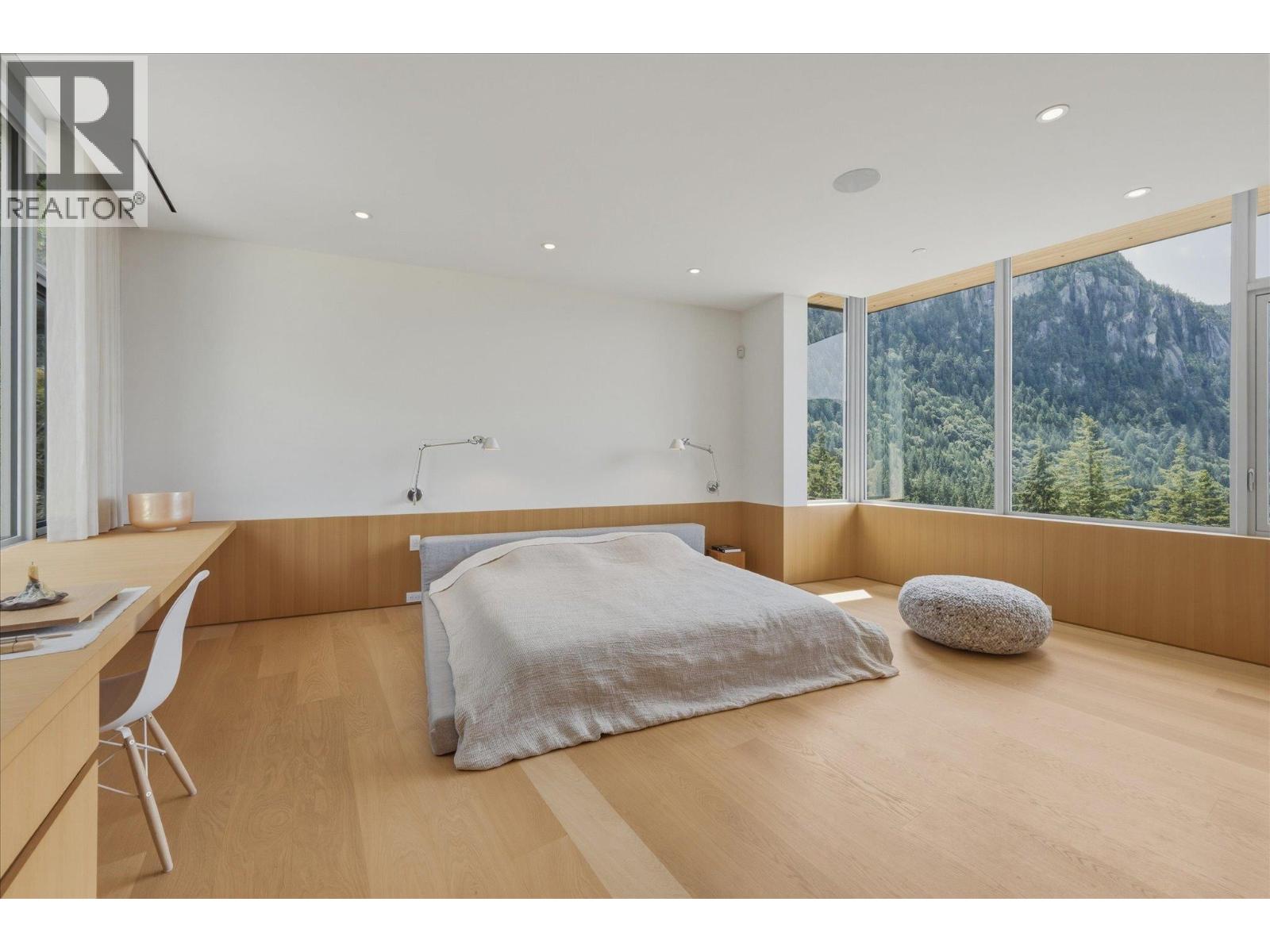 38574 HIGH CREEK DRIVE, Squamish