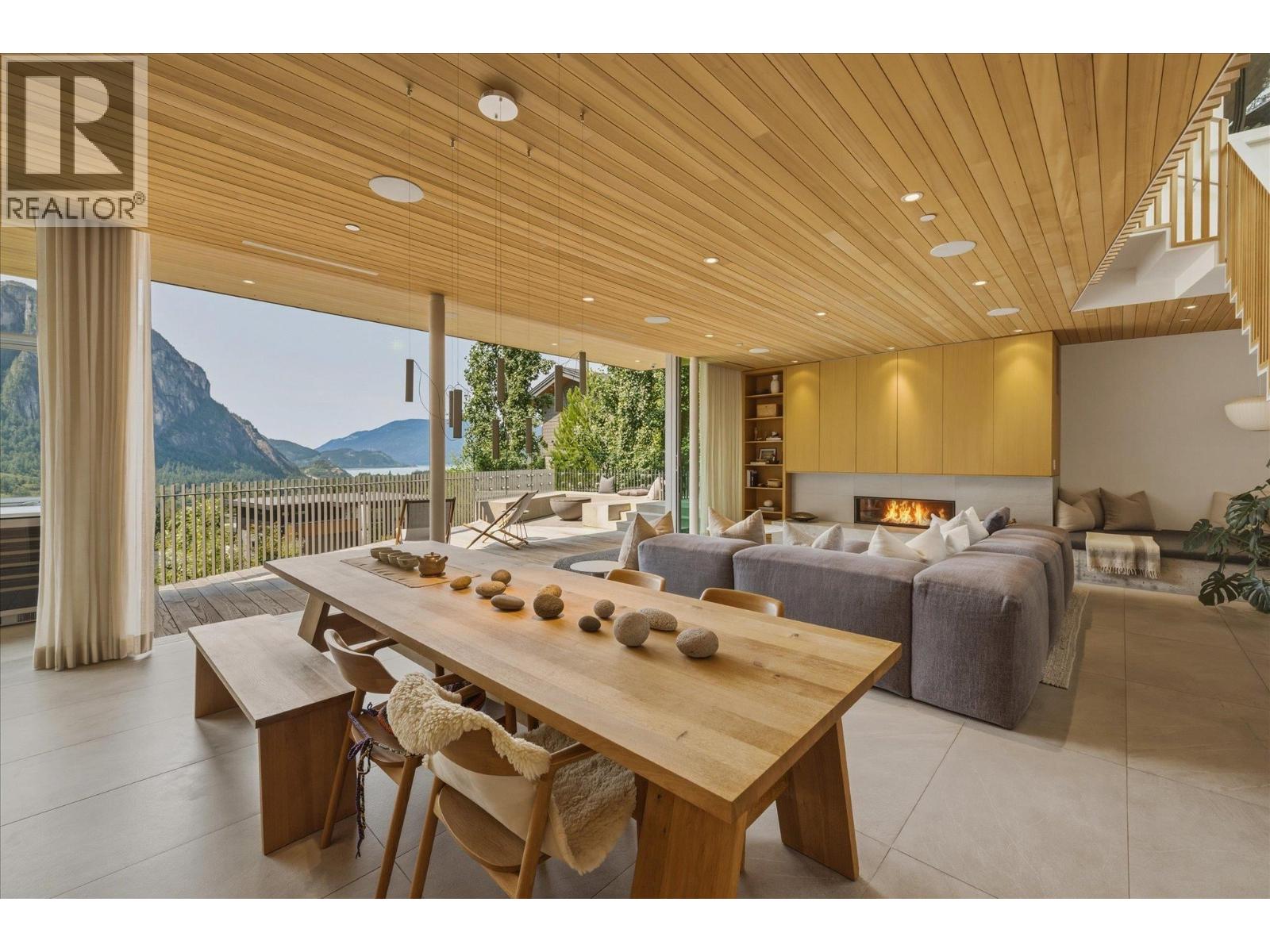 38574 HIGH CREEK DRIVE, Squamish