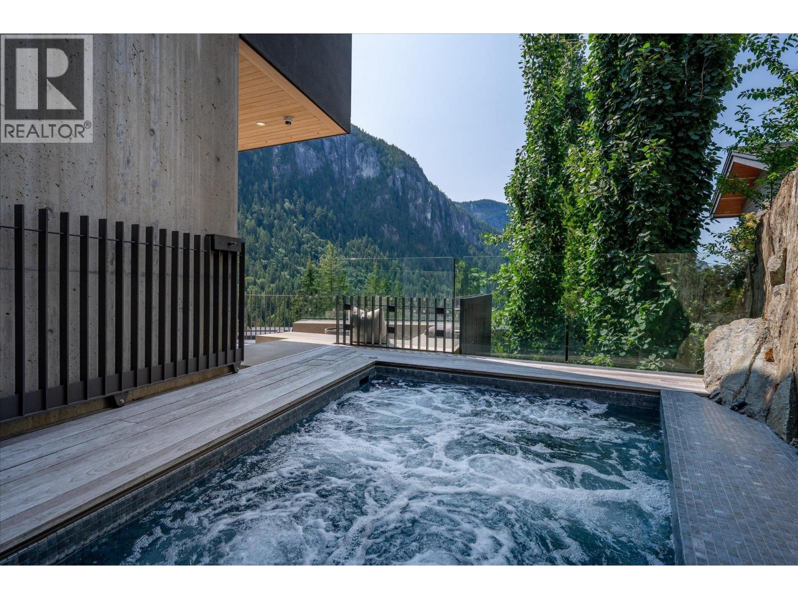 38574 HIGH CREEK DRIVE, Squamish