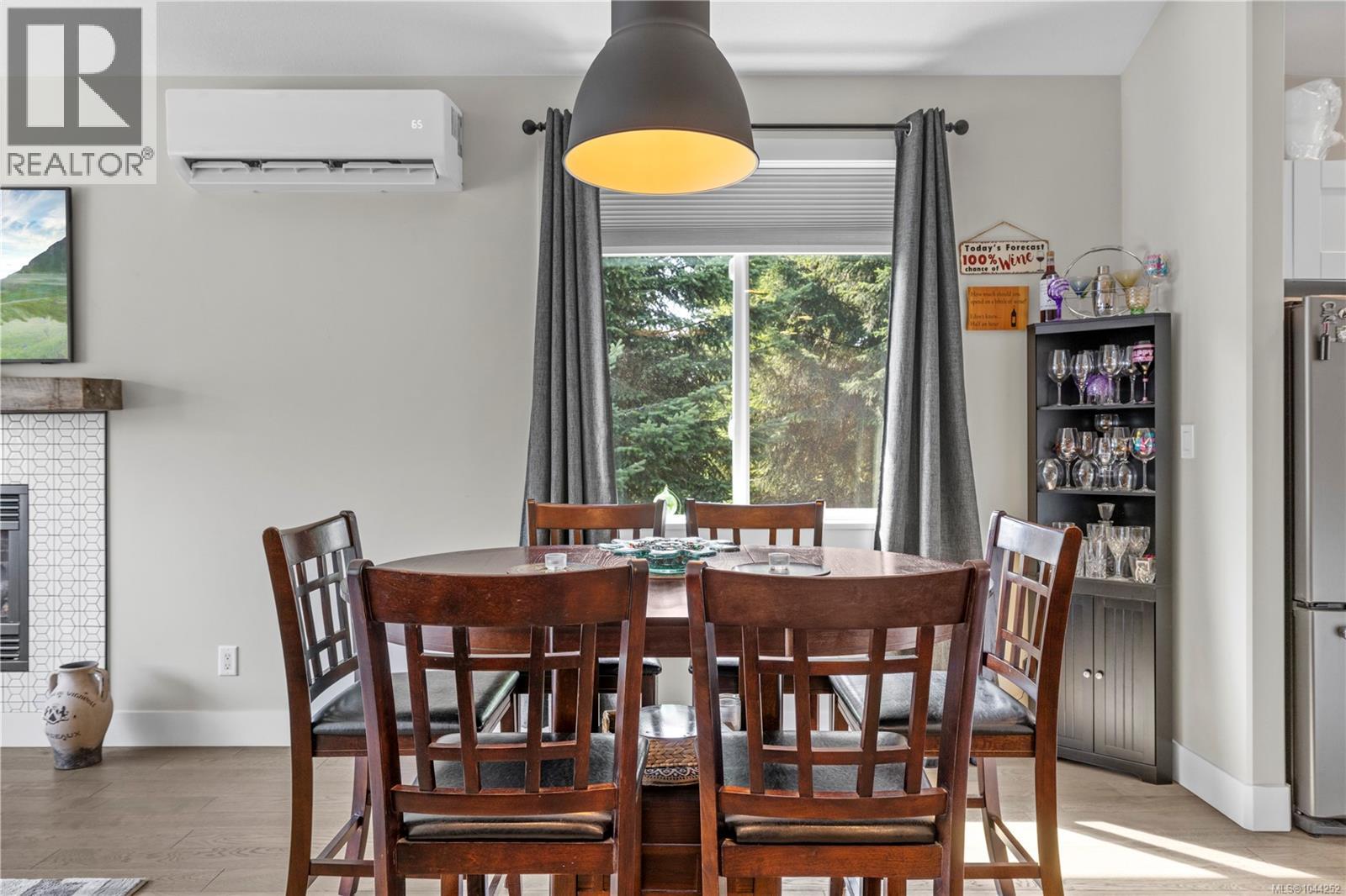 513 Martina Way - 36