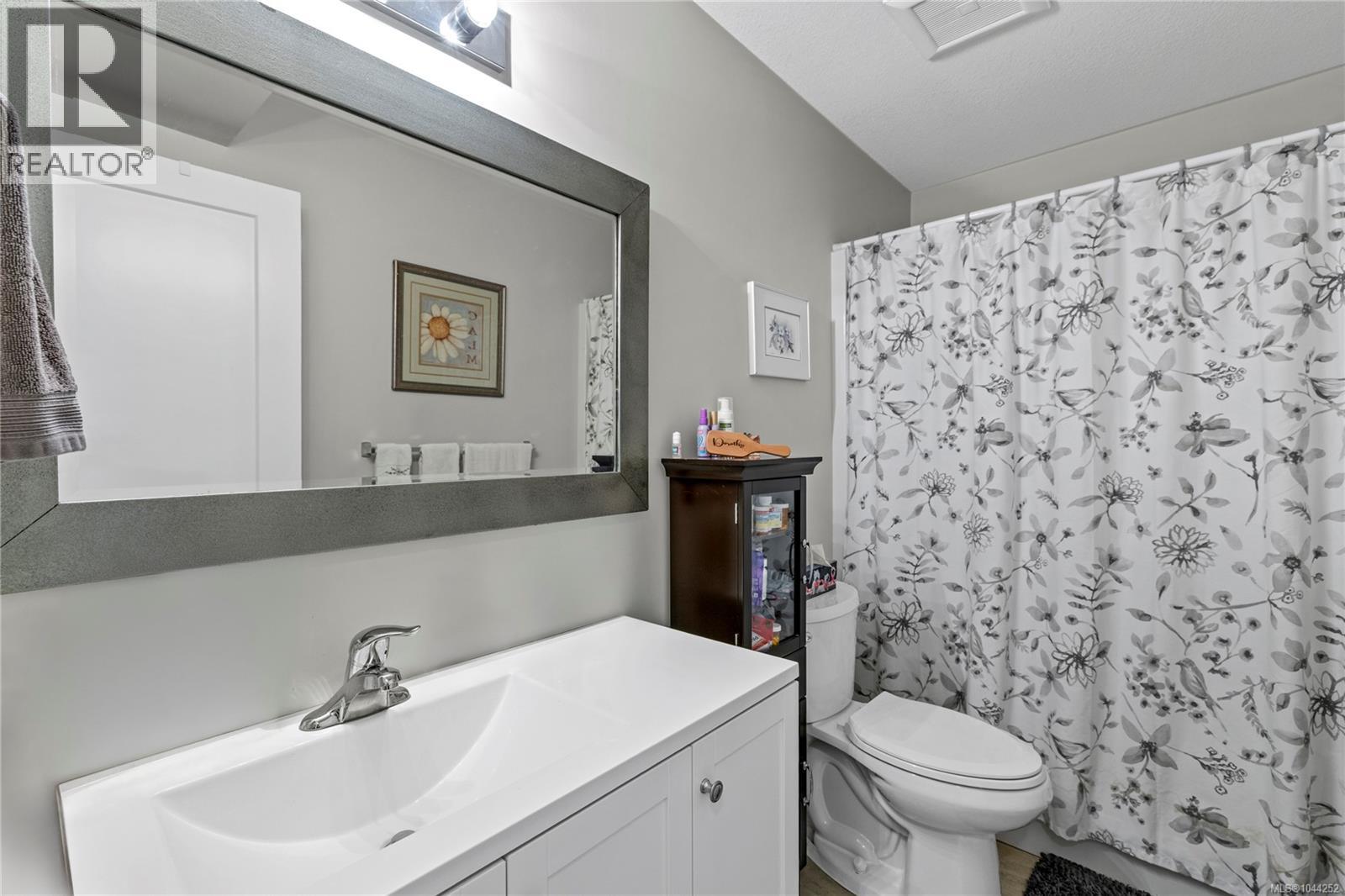 513 Martina Way - 20