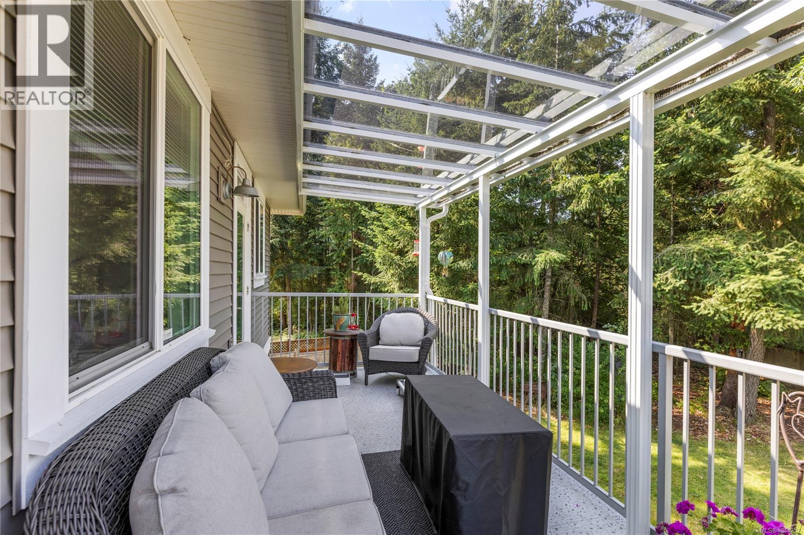 513 Martina Way - 40